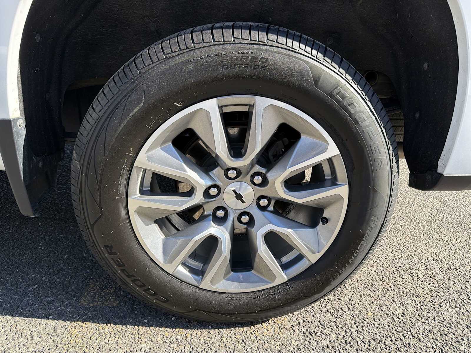 Thumbnail: 2020 Chevrolet Silverado 1500 - 19