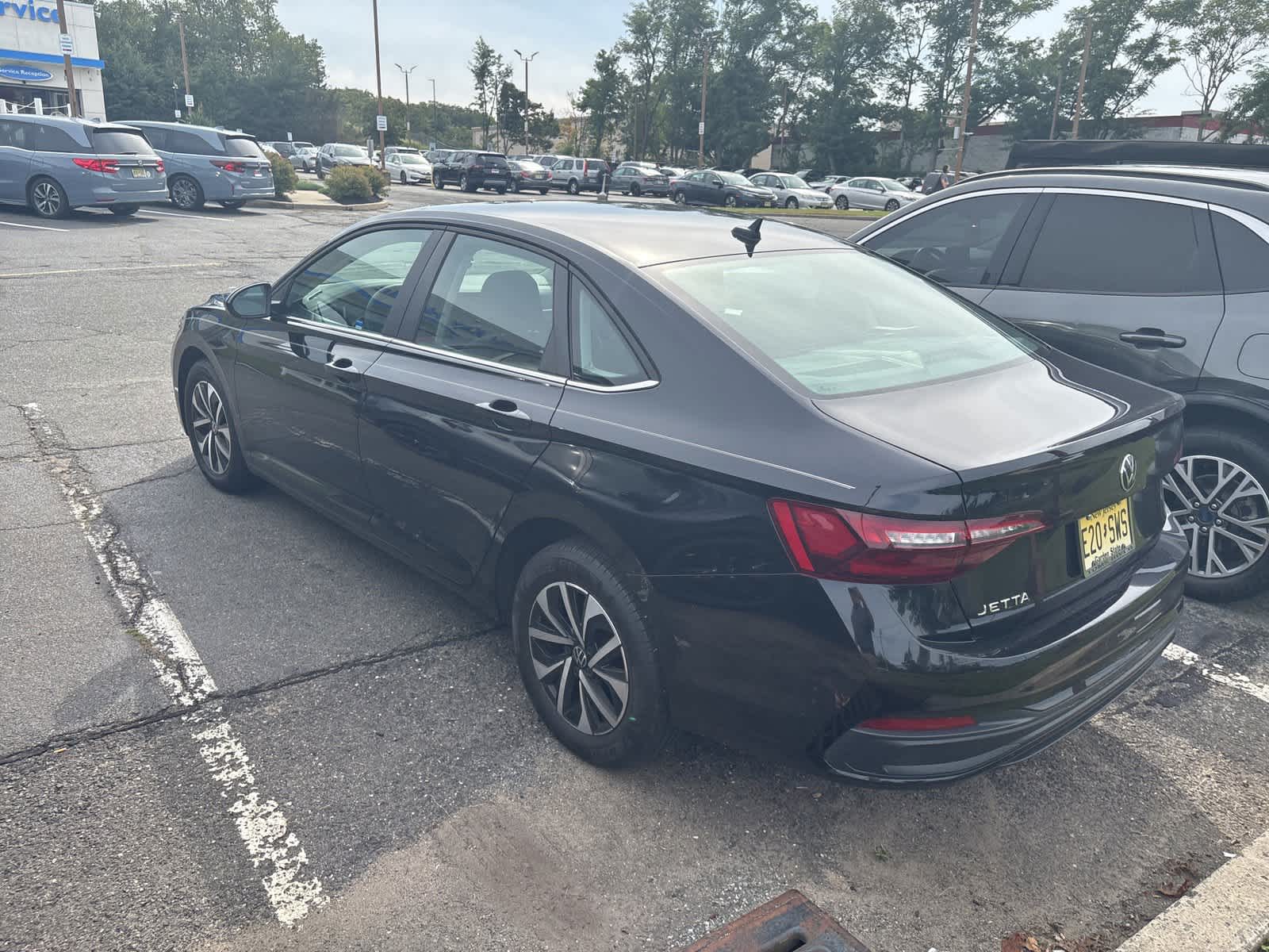 Thumbnail: 2024 Volkswagen Jetta - 4
