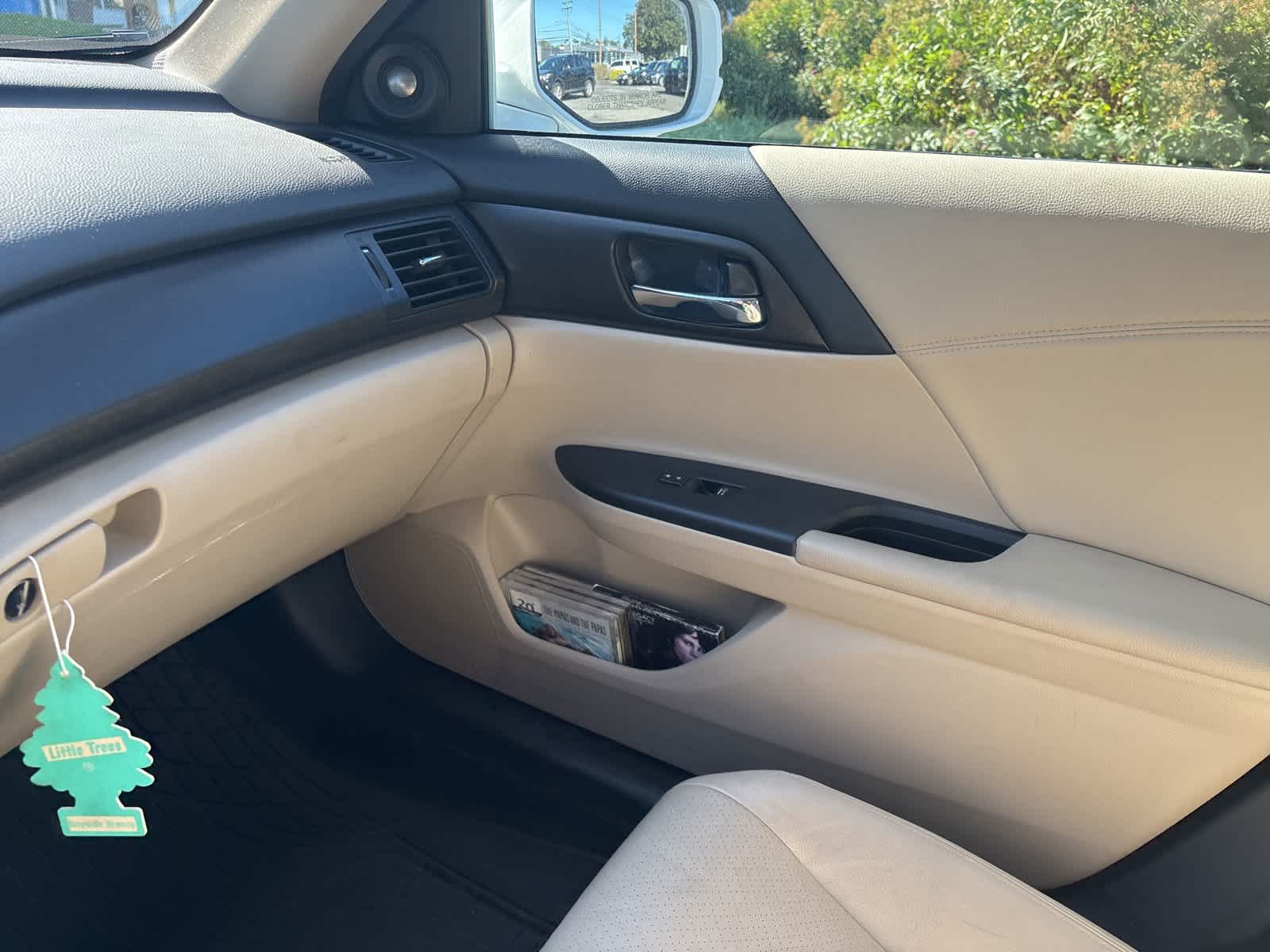 Thumbnail: 2015 Honda Accord - 14