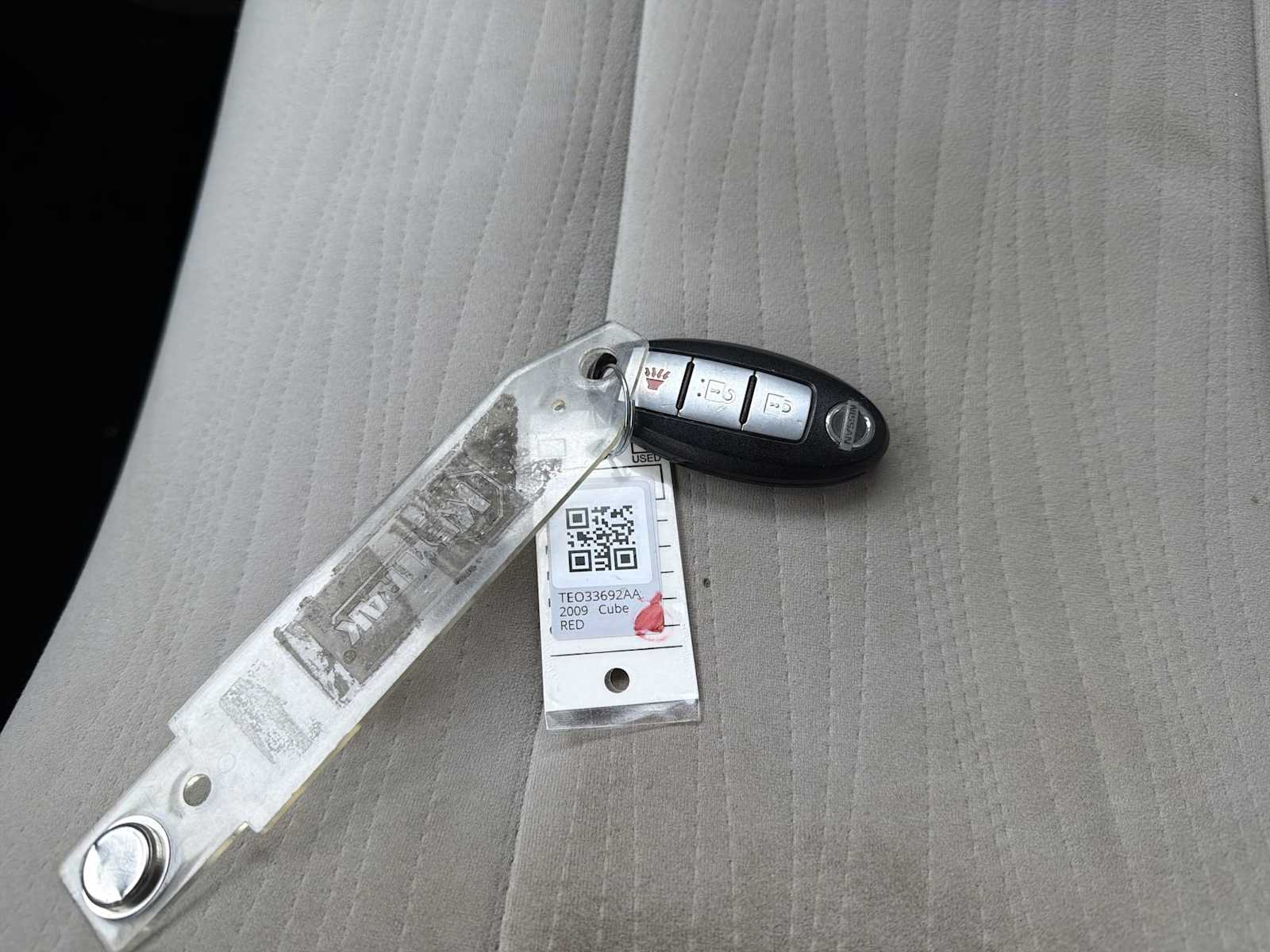 Thumbnail: 2009 Nissan Cube - 32