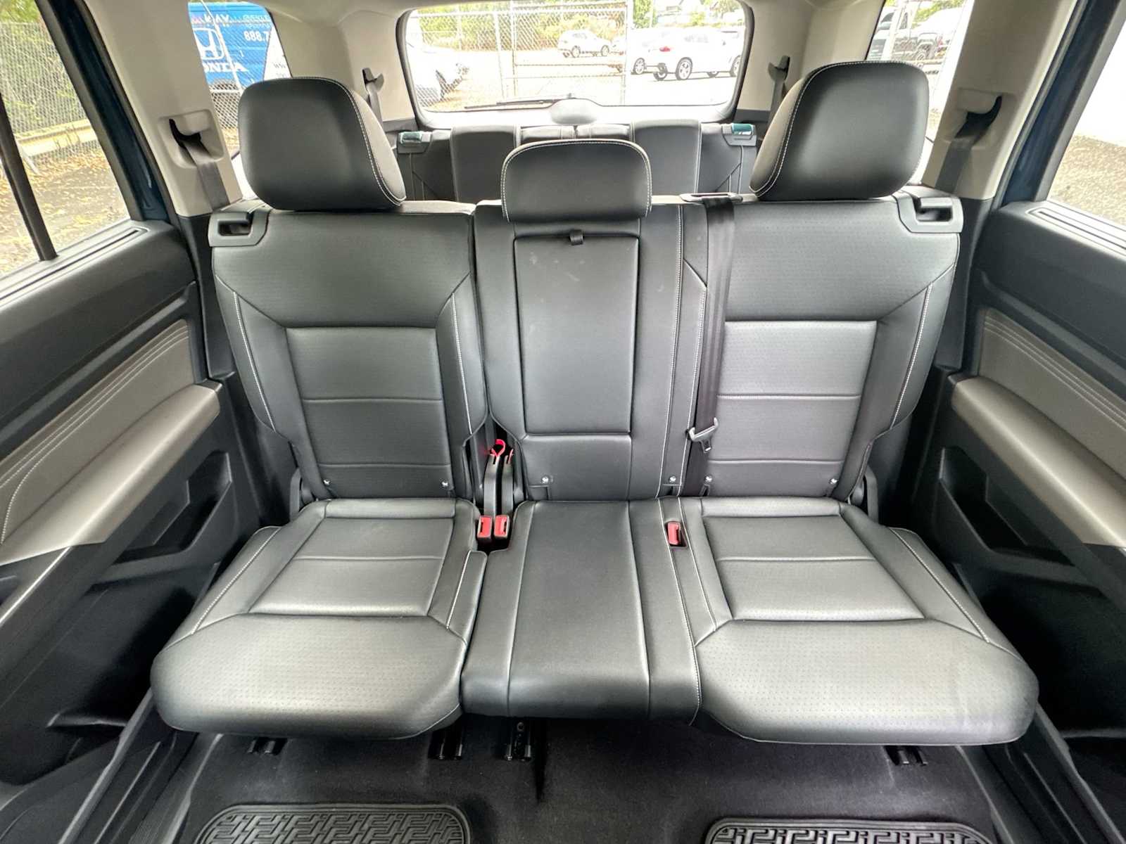 Thumbnail: 2022 Volkswagen Atlas - 13