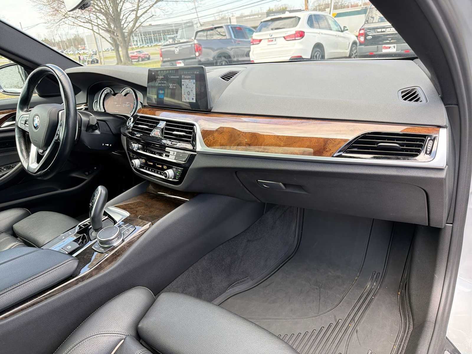 Thumbnail: 2018 BMW 5 Series - 16