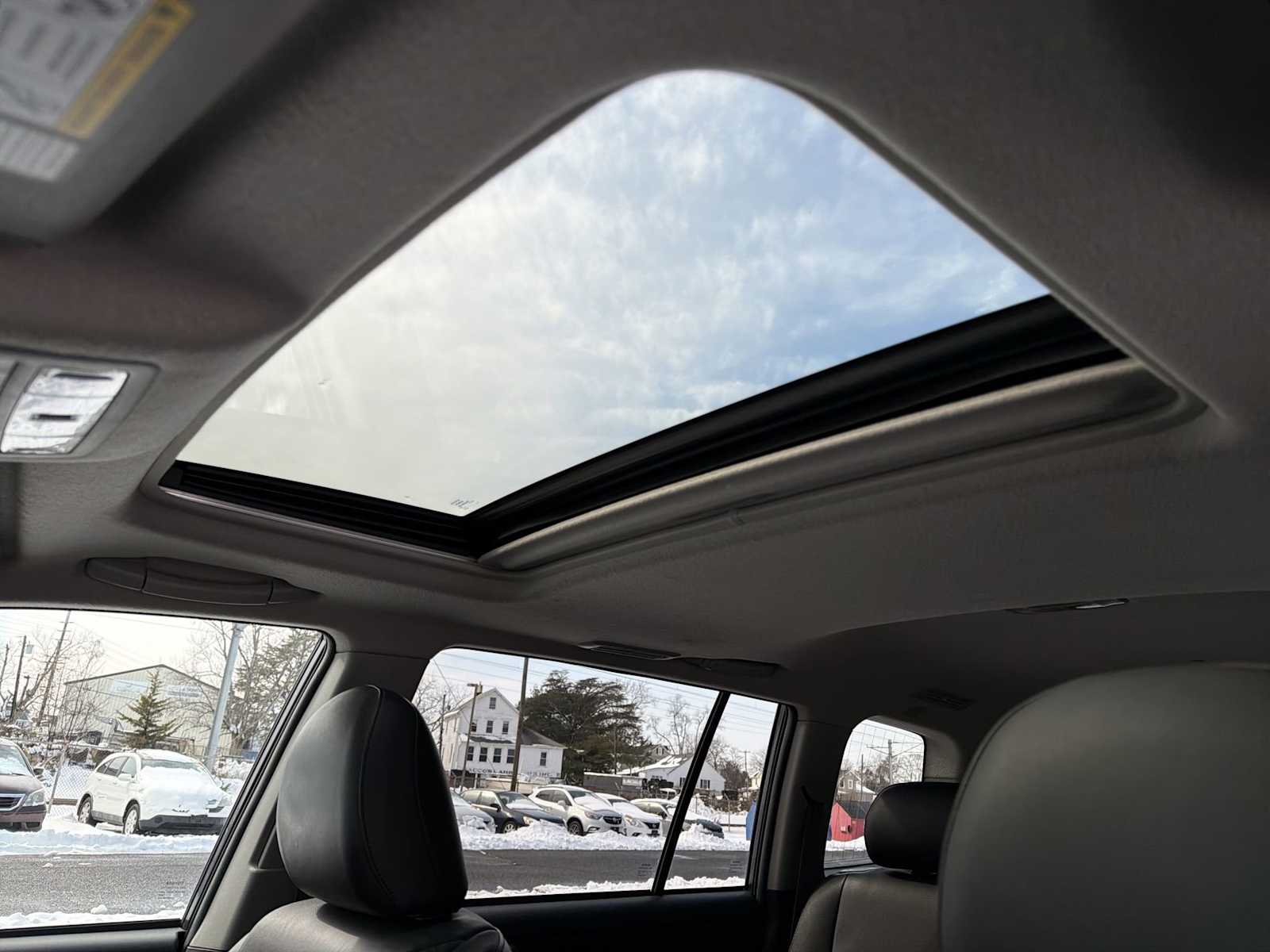 Thumbnail: 2010 Toyota Highlander - 23