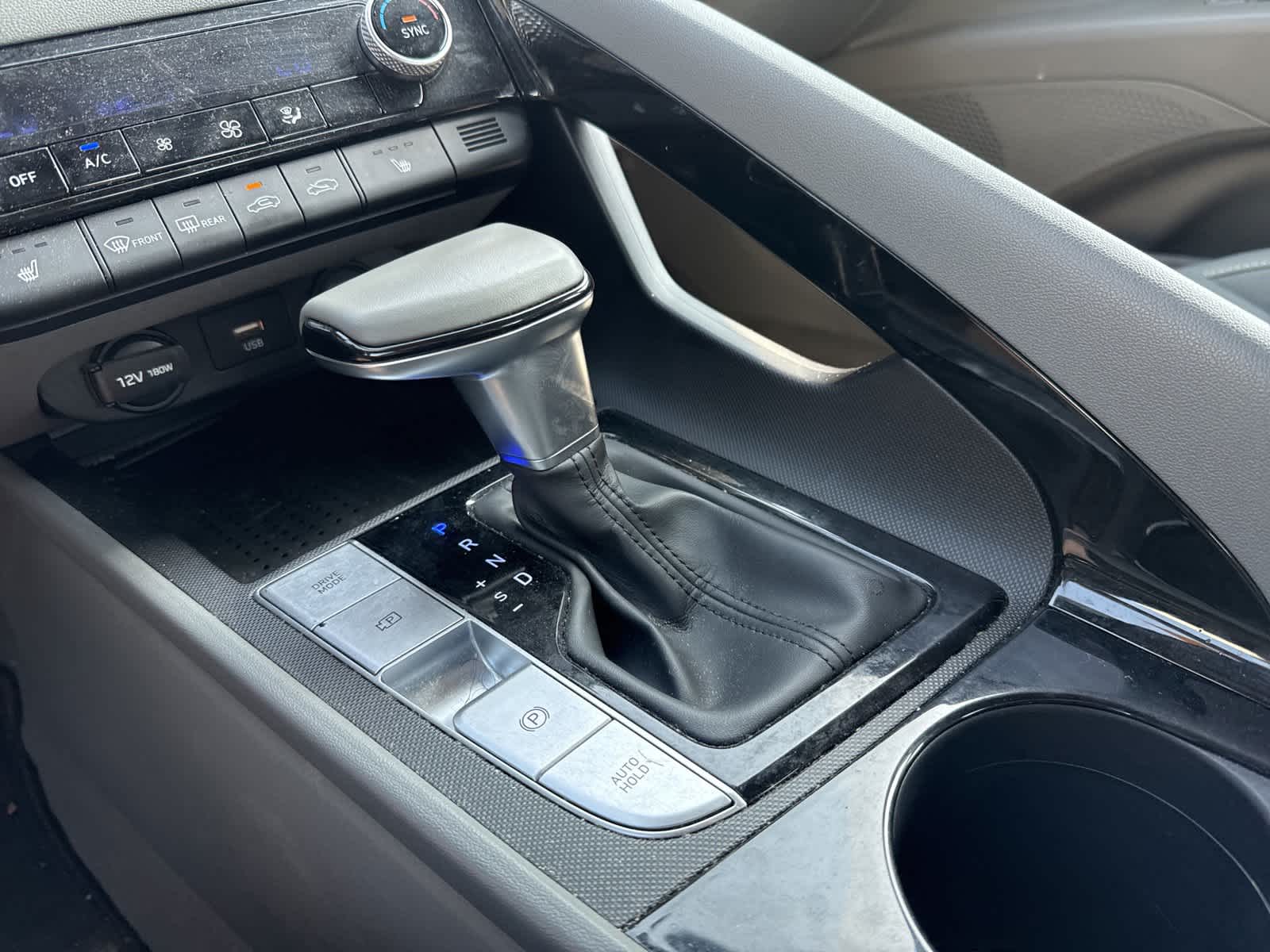 2023 Hyundai Elantra SEL 16