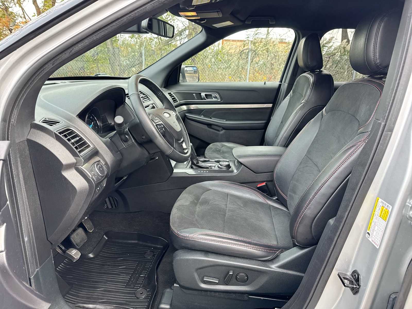 Thumbnail: 2019 Ford Explorer - 11