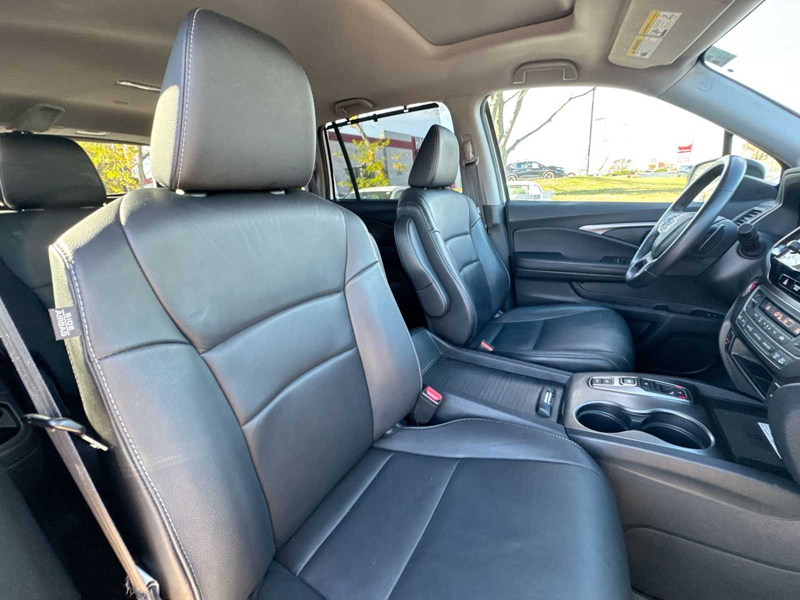 Thumbnail: 2022 Honda Pilot - 17