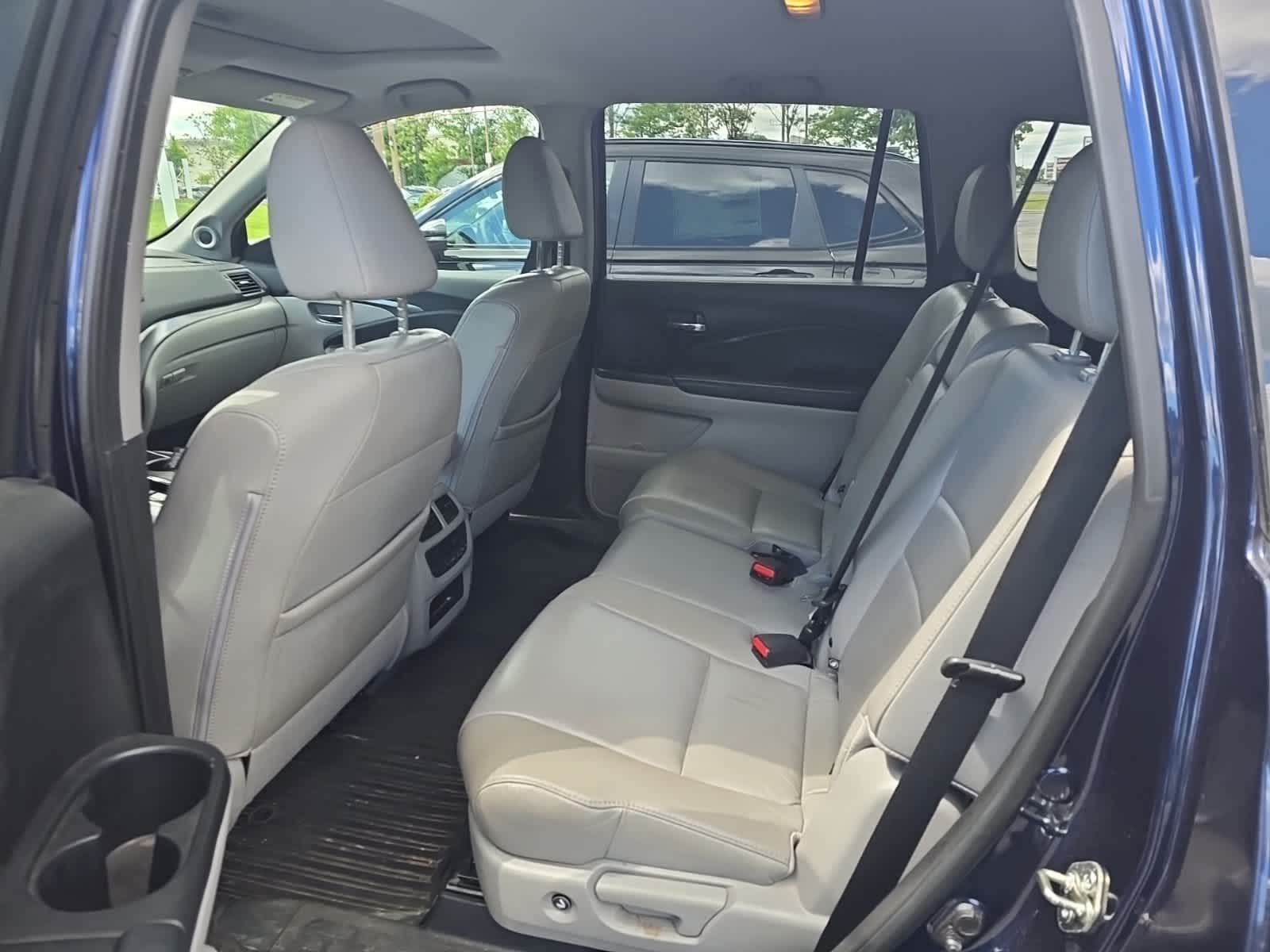 Thumbnail: 2018 Honda Pilot - 11