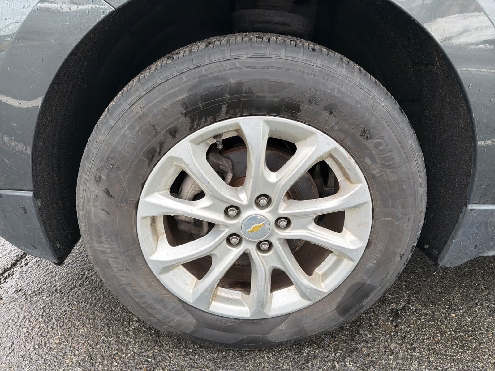 Thumbnail: 2019 Chevrolet Equinox - 18