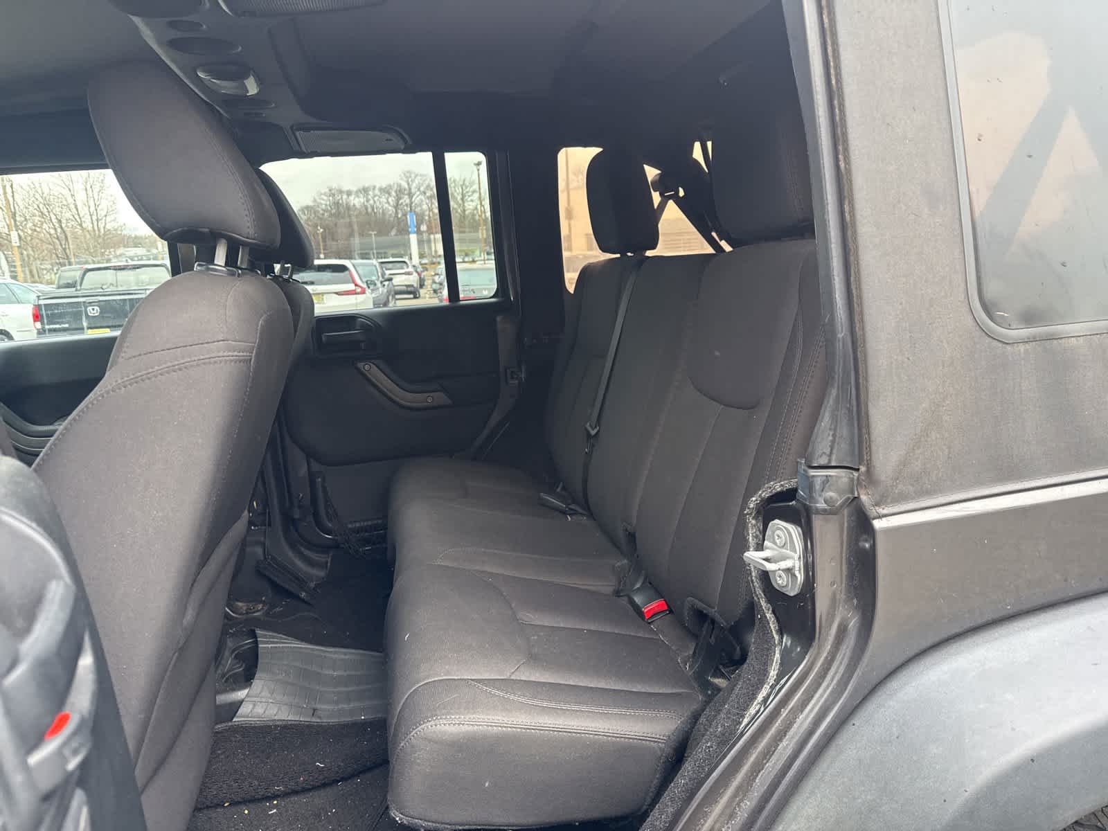 Thumbnail: 2016 Jeep Wrangler - 10