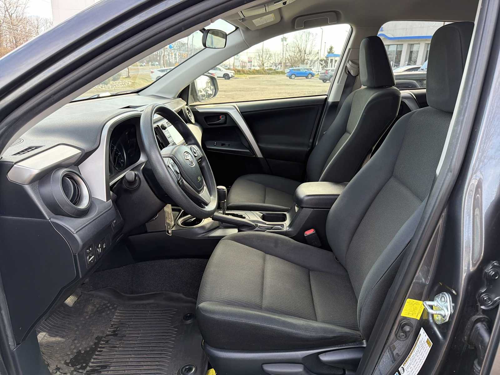 Thumbnail: 2017 Toyota RAV4 - 11