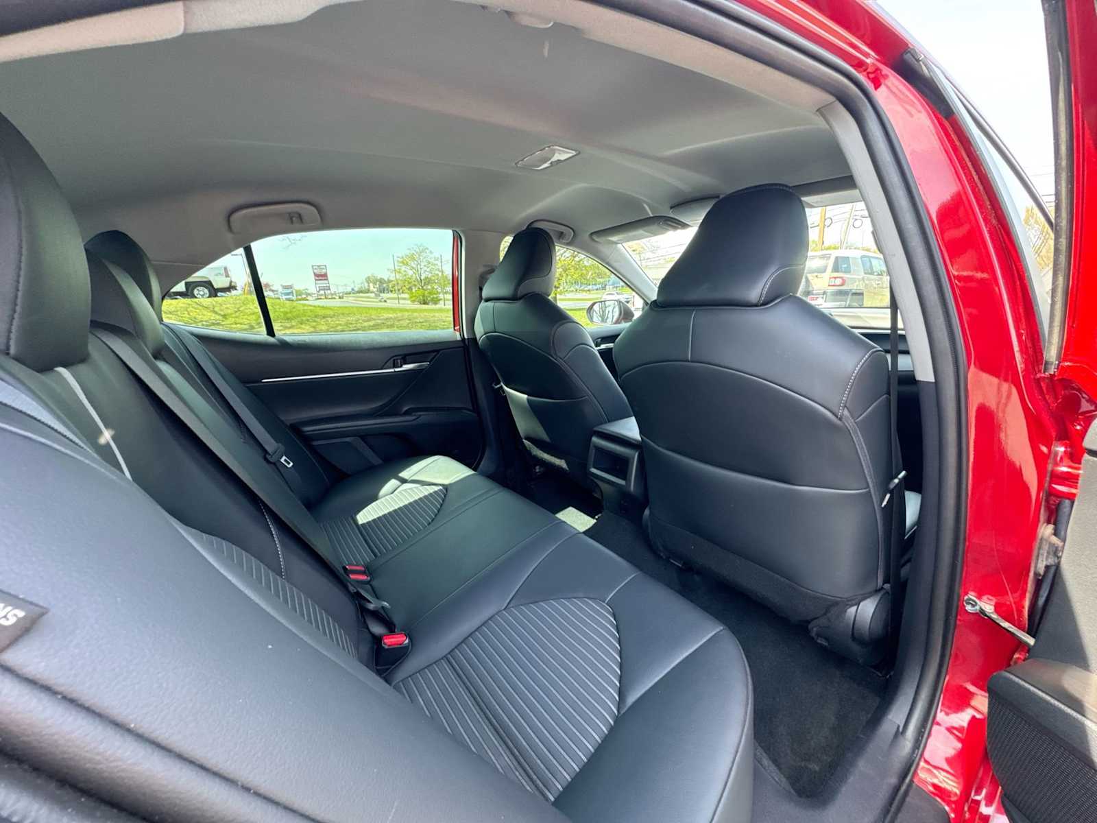 2023 Toyota Camry SE 14