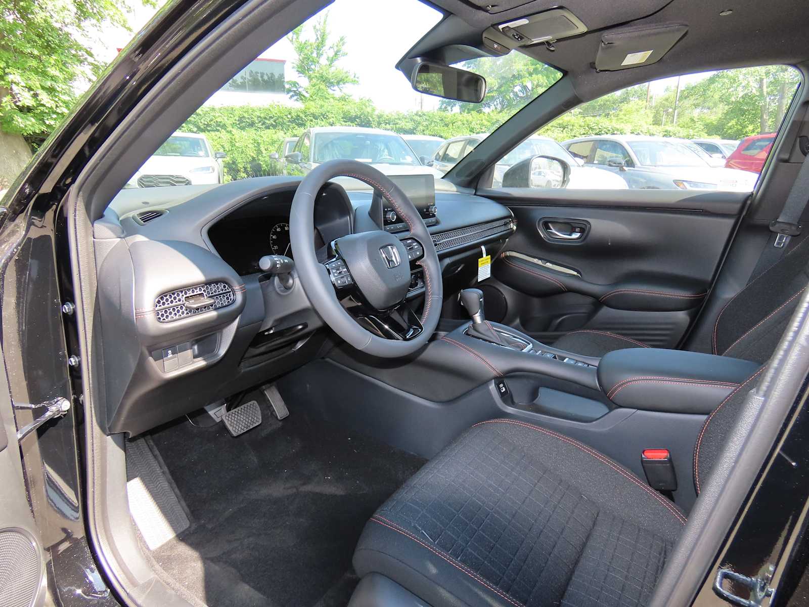 2025 Honda HR-V Sport 2