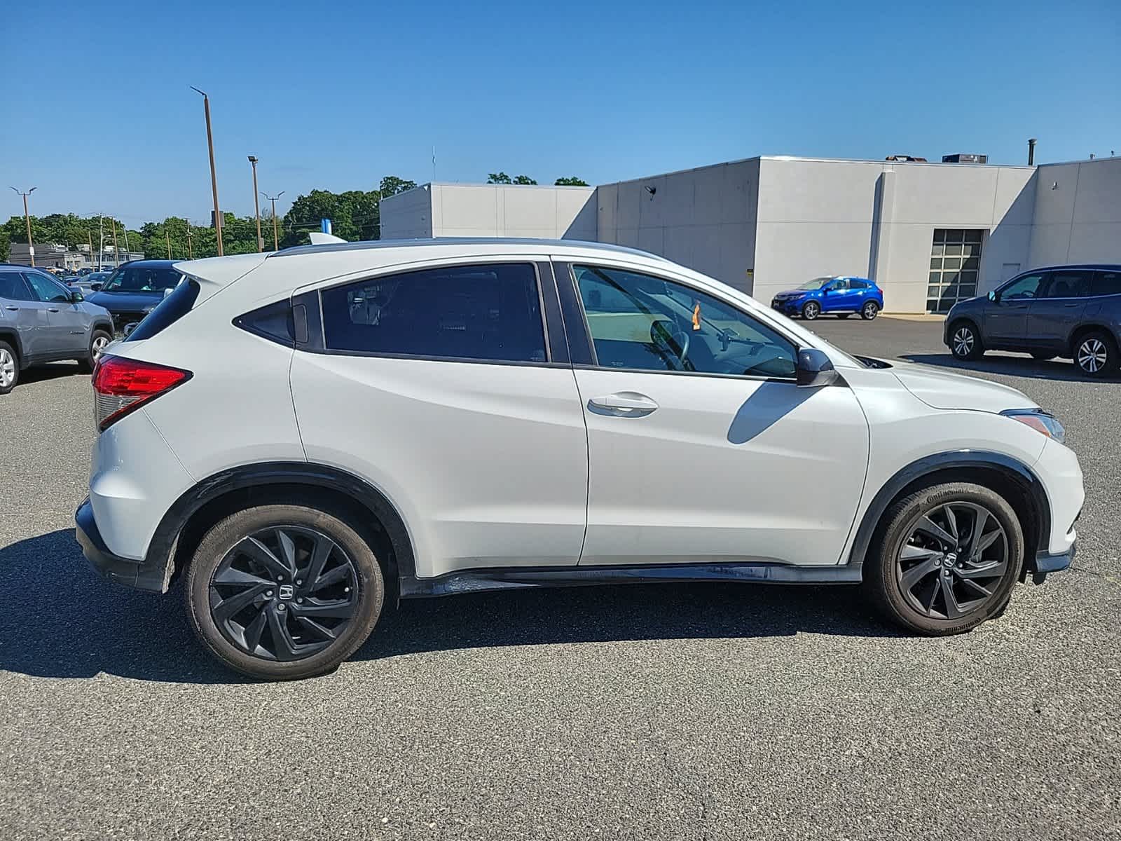 Thumbnail: 2022 Honda HR-V - 6