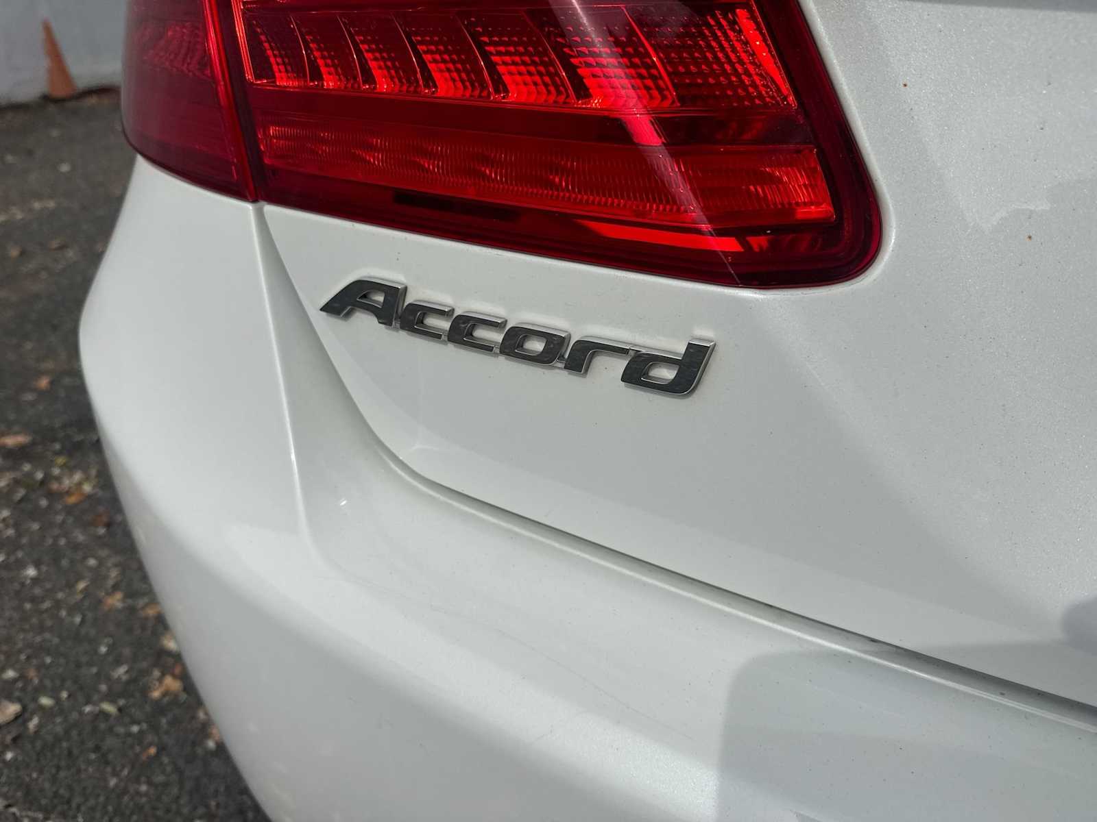 Thumbnail: 2015 Honda Accord - 18