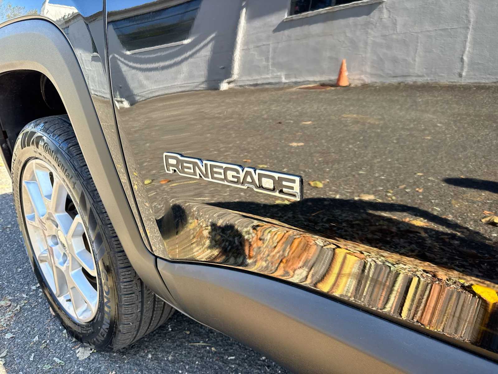 Thumbnail: 2022 Jeep Renegade - 18
