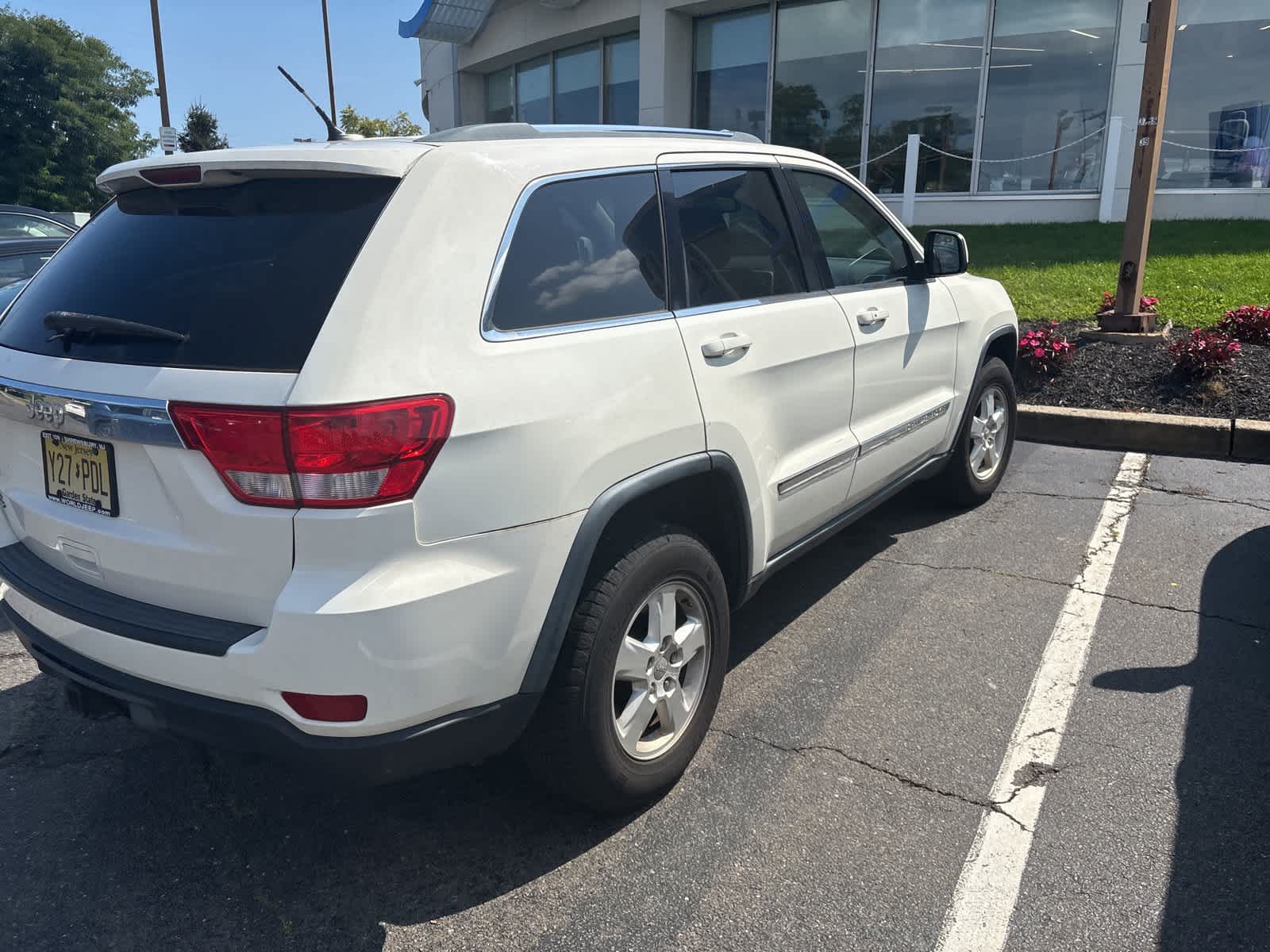 Thumbnail: 2012 Jeep Grand Cherokee - 3
