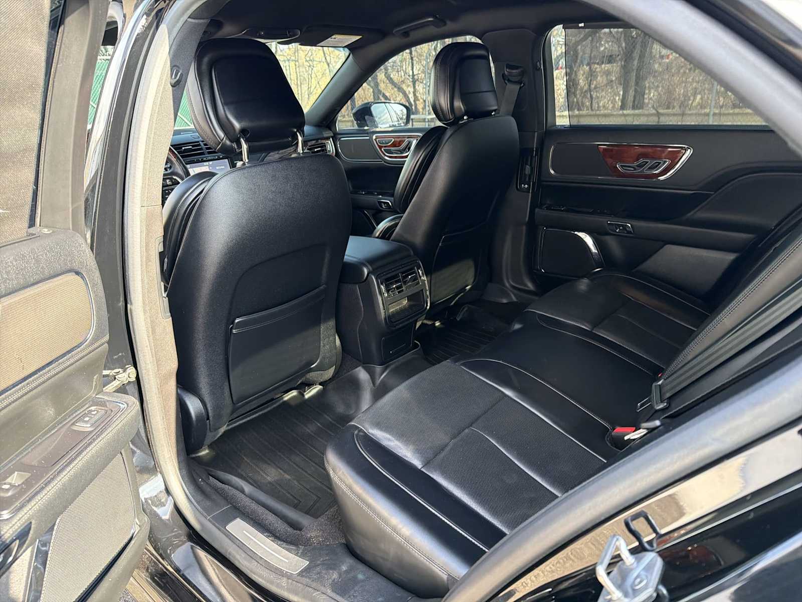 Thumbnail: 2020 Lincoln Continental - 12