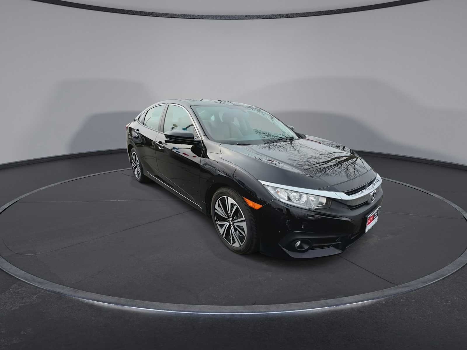 Thumbnail: 2017 Honda Civic - 2