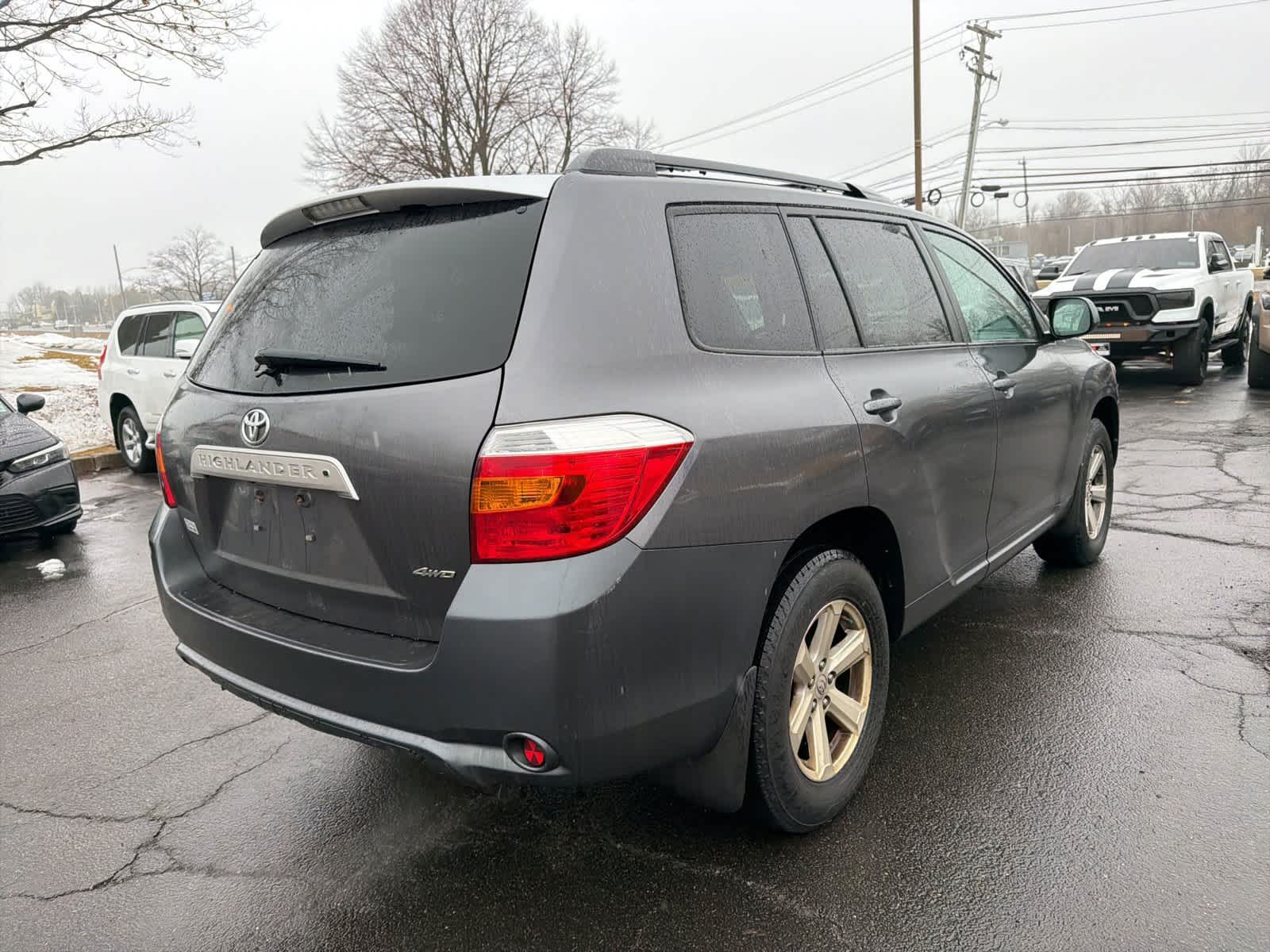 Thumbnail: 2010 Toyota Highlander - 5