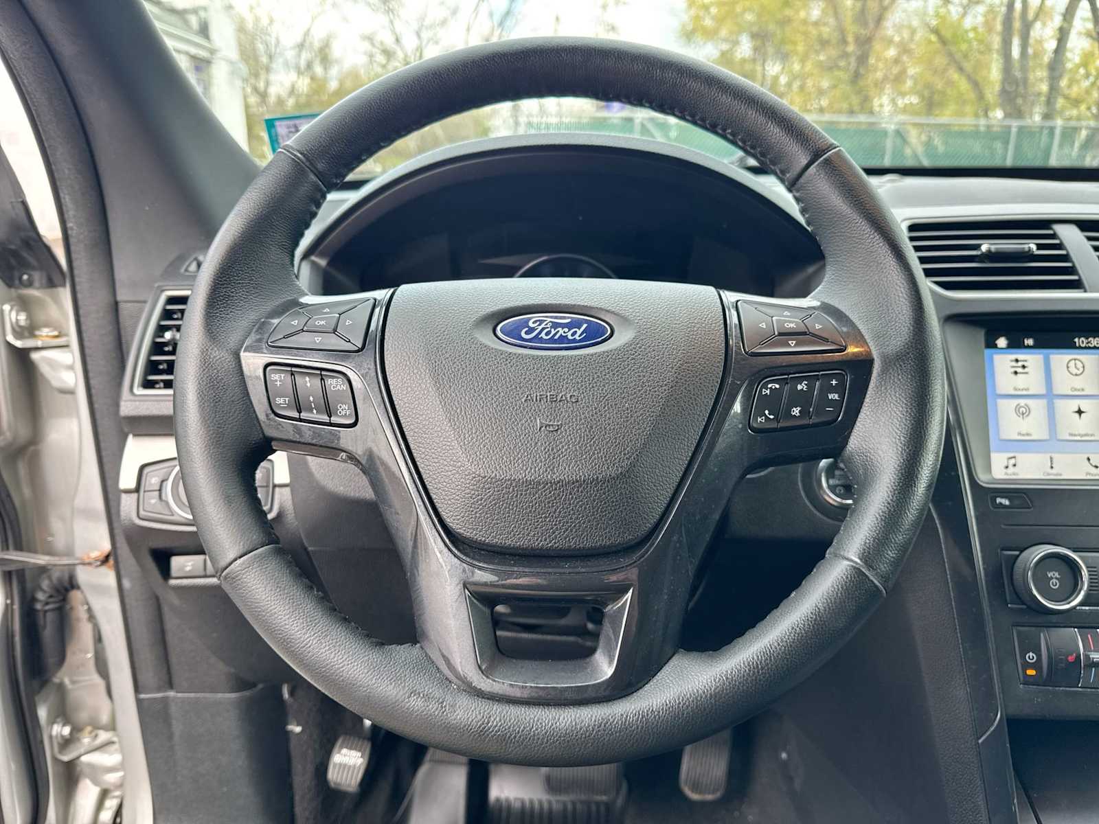 Thumbnail: 2019 Ford Explorer - 23