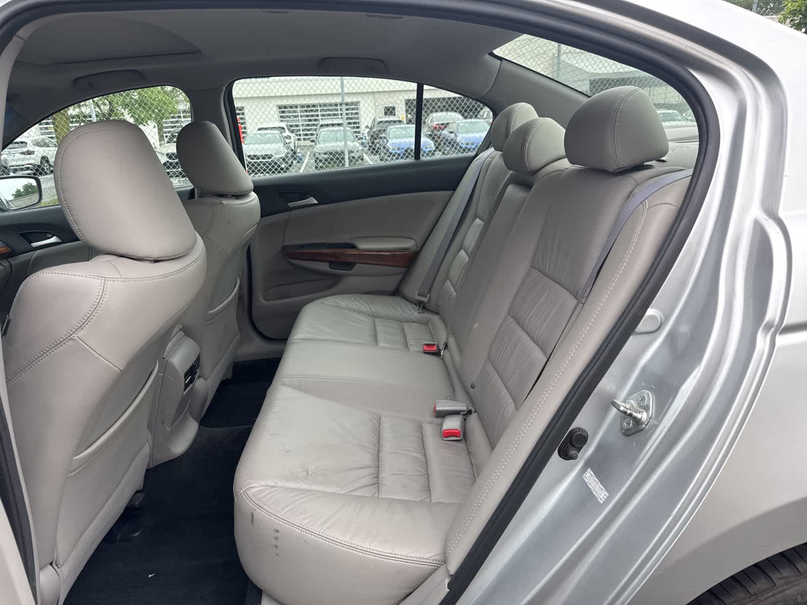2011 Honda Accord EX-L 10