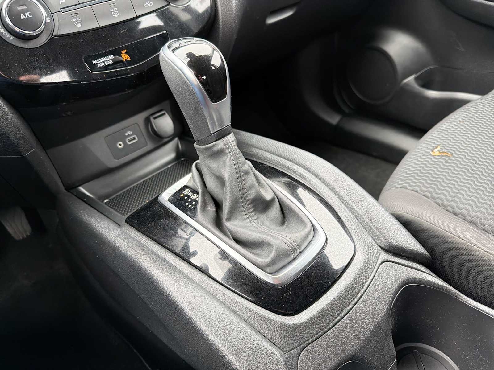 Thumbnail: 2020 Nissan Rogue Sport - 29