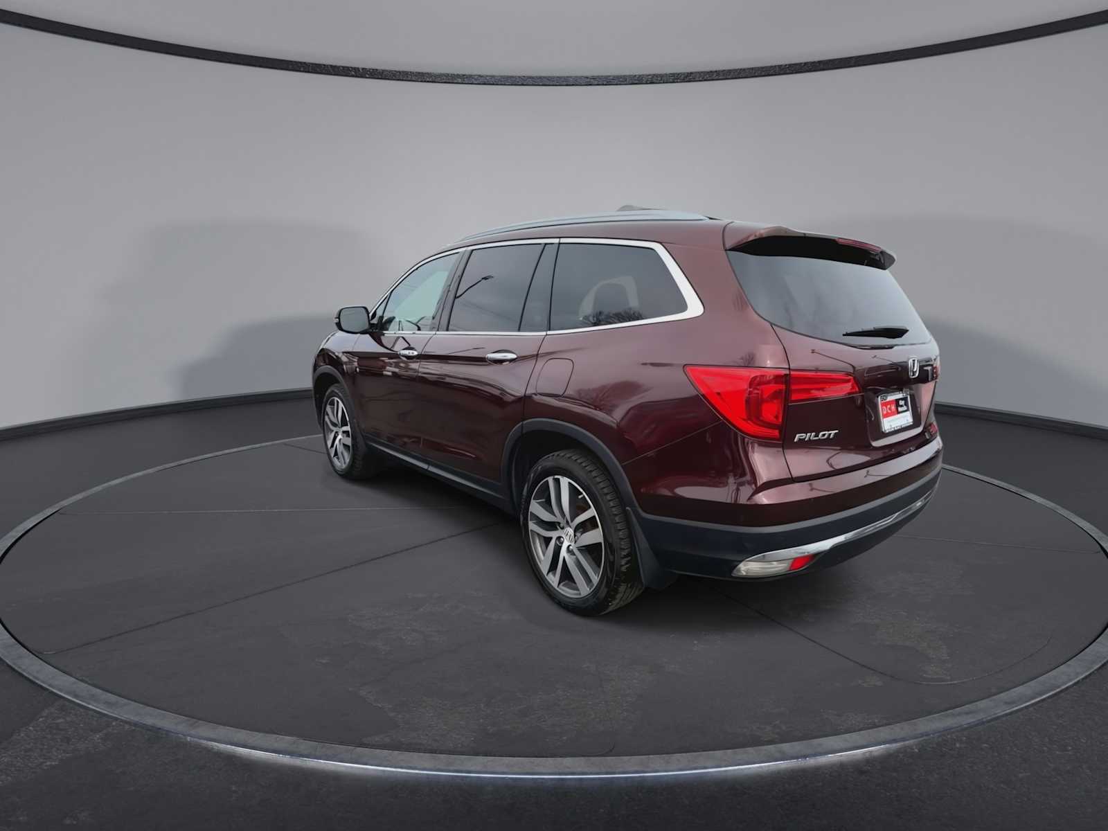 Thumbnail: 2016 Honda Pilot - 6