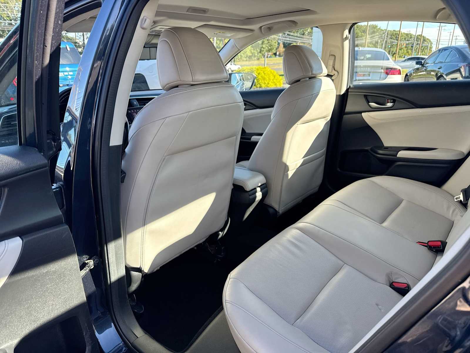 Thumbnail: 2021 Honda Insight - 12