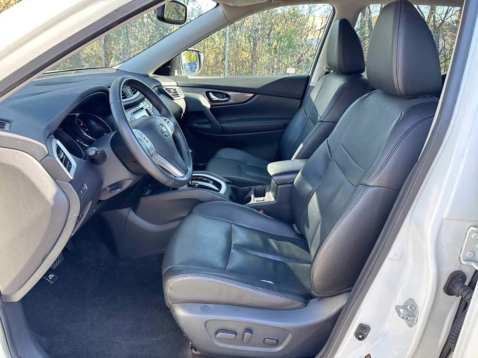 Thumbnail: 2016 Nissan Rogue - 11