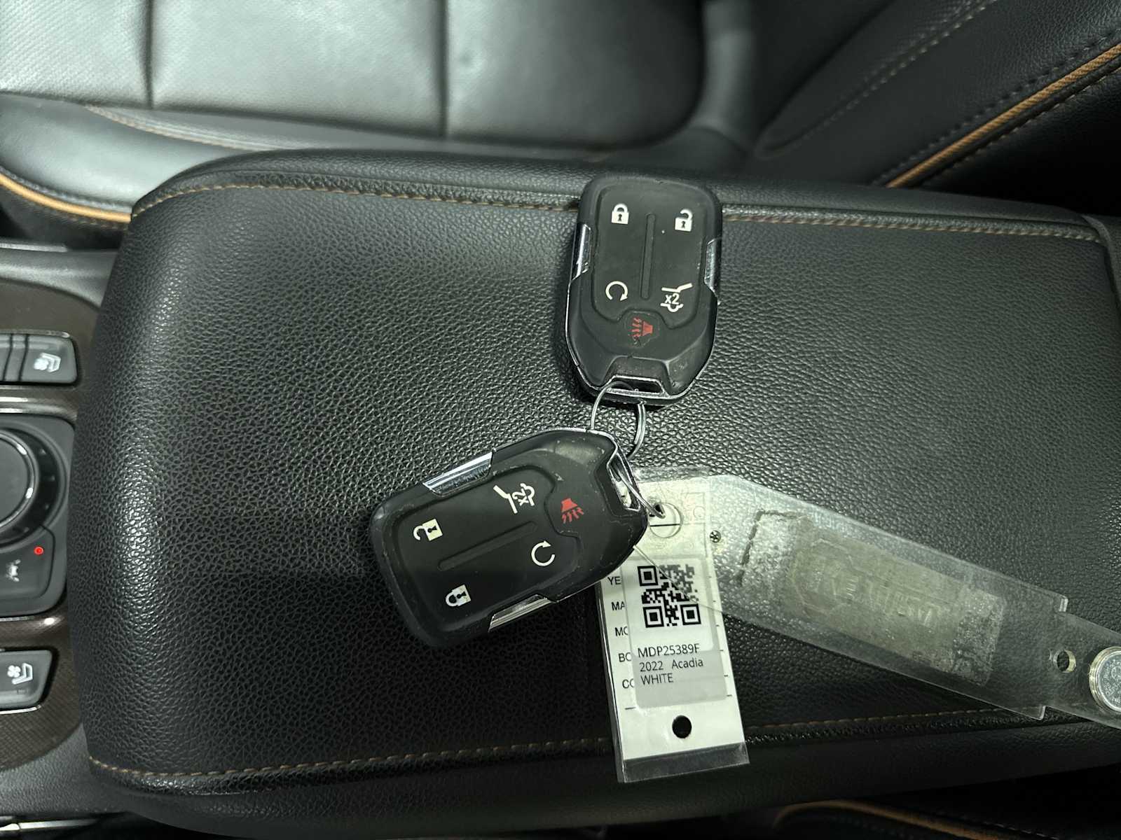 Thumbnail: 2022 GMC Acadia - 36