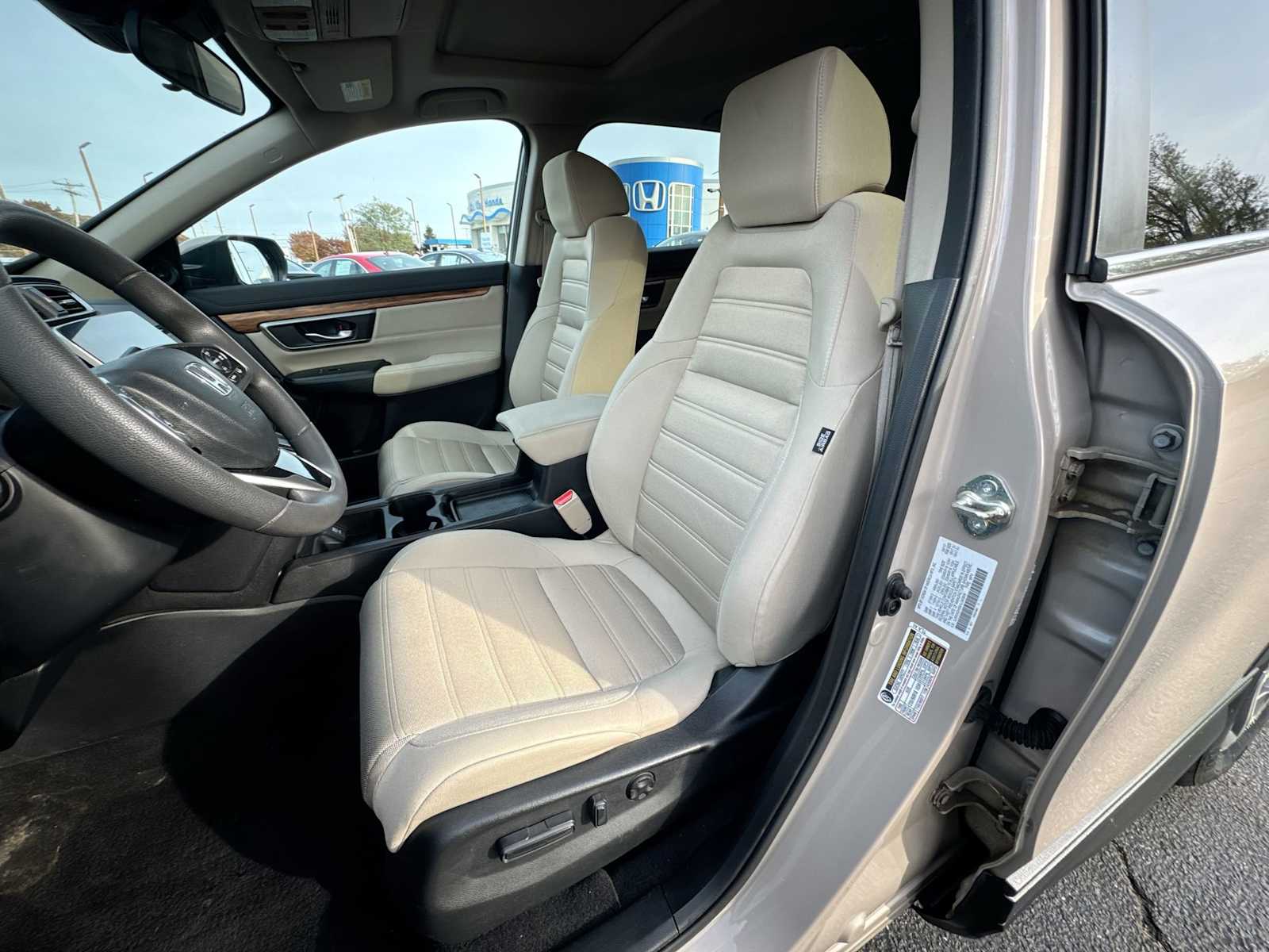 Thumbnail: 2017 Honda CR-V - 21