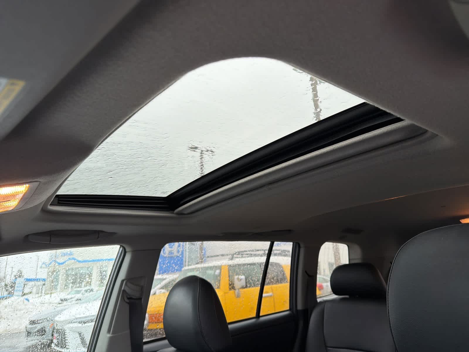 Thumbnail: 2010 Toyota Highlander - 20