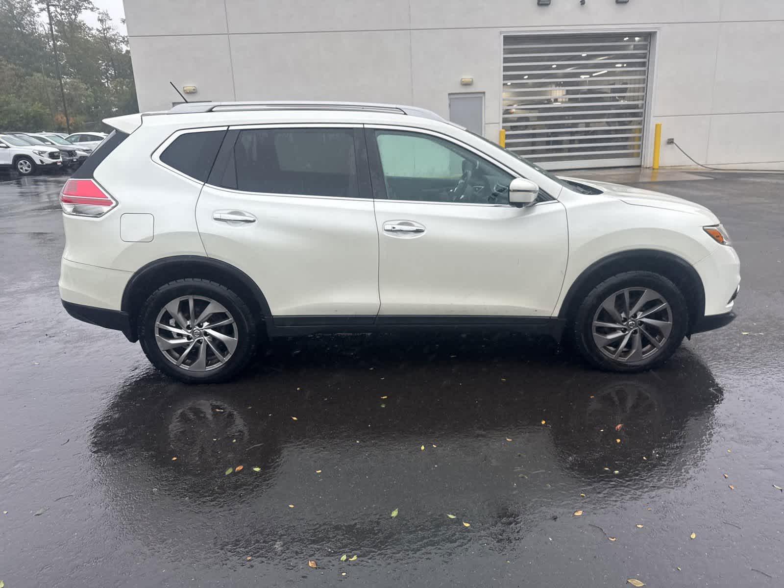 Thumbnail: 2016 Nissan Rogue - 6