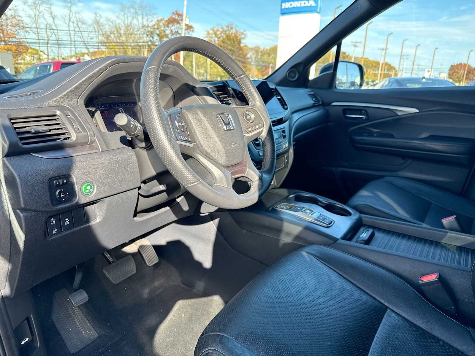 Thumbnail: 2019 Honda Passport - 10