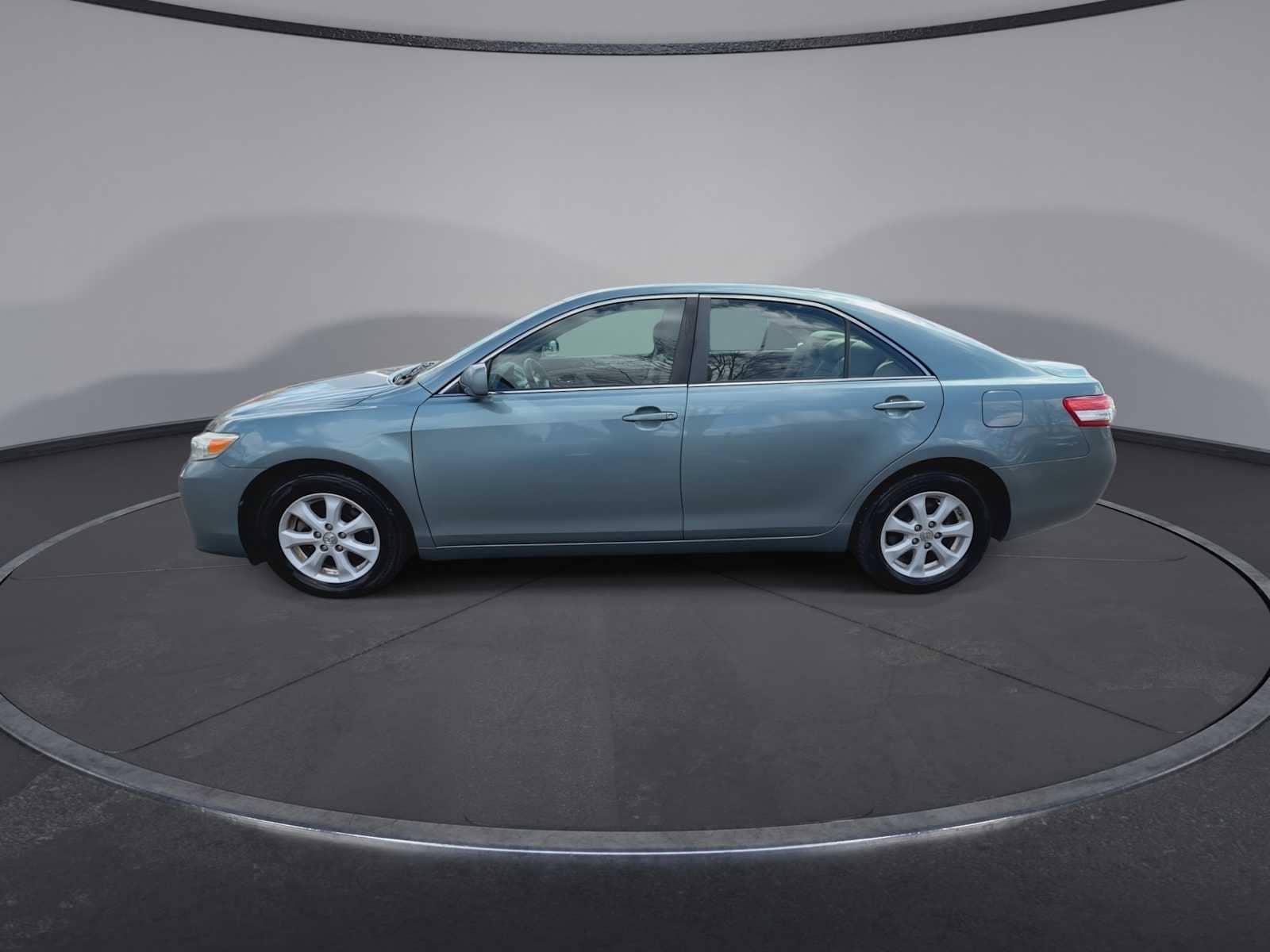 Thumbnail: 2011 Toyota Camry - 5