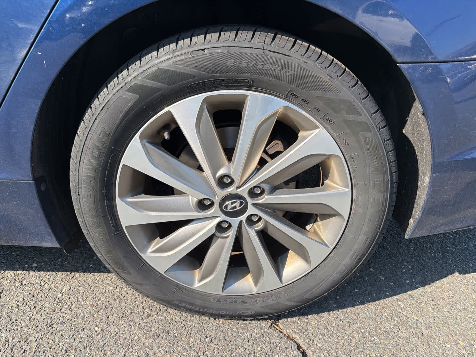 Thumbnail: 2017 Hyundai Sonata - 22