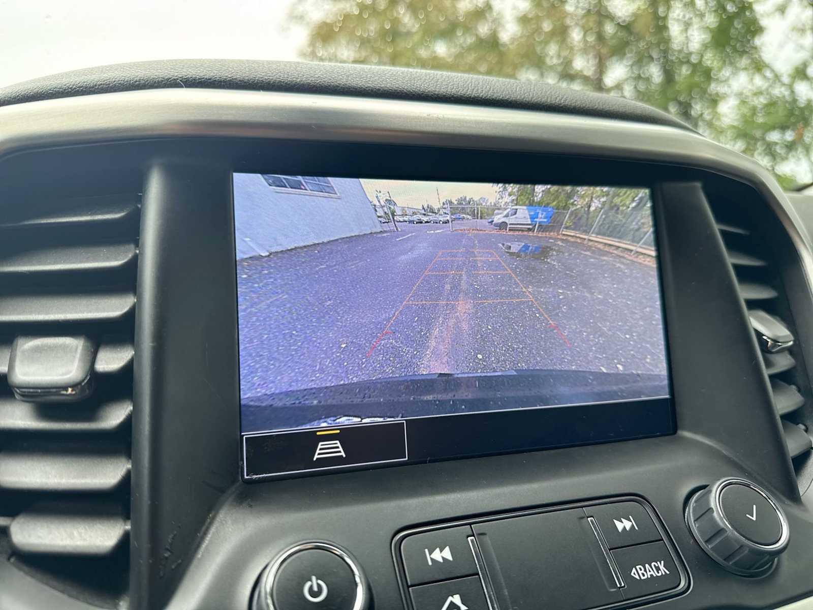 Thumbnail: 2023 GMC Acadia - 28