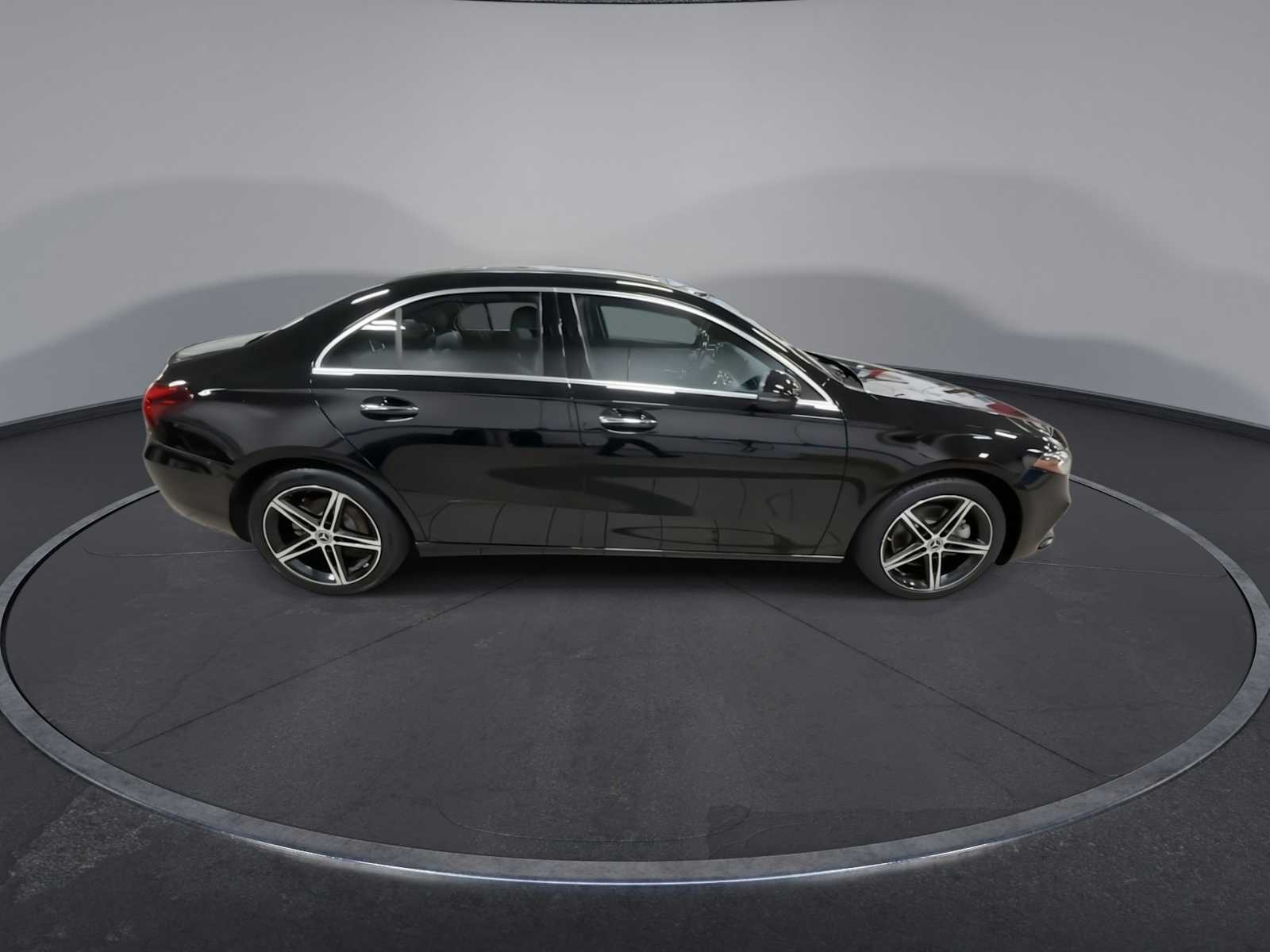 Thumbnail: 2022 Mercedes-Benz A-Class - 9