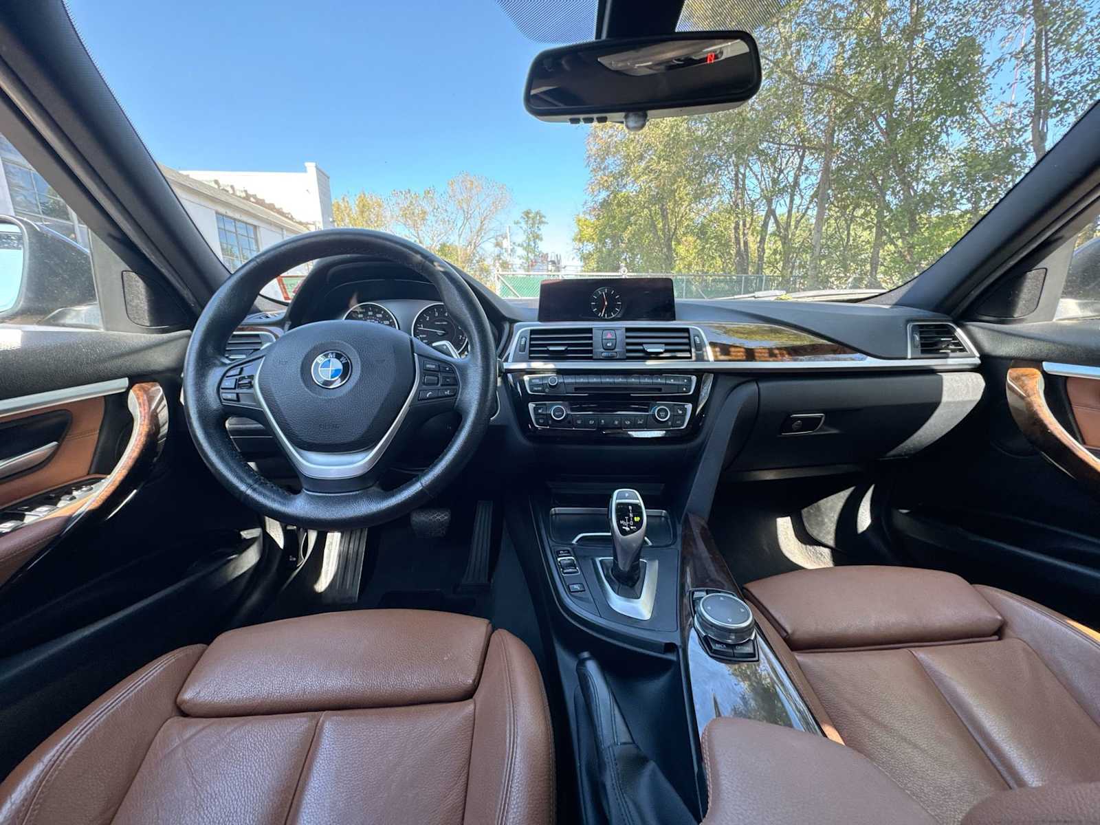 Thumbnail: 2017 BMW 3 Series - 20