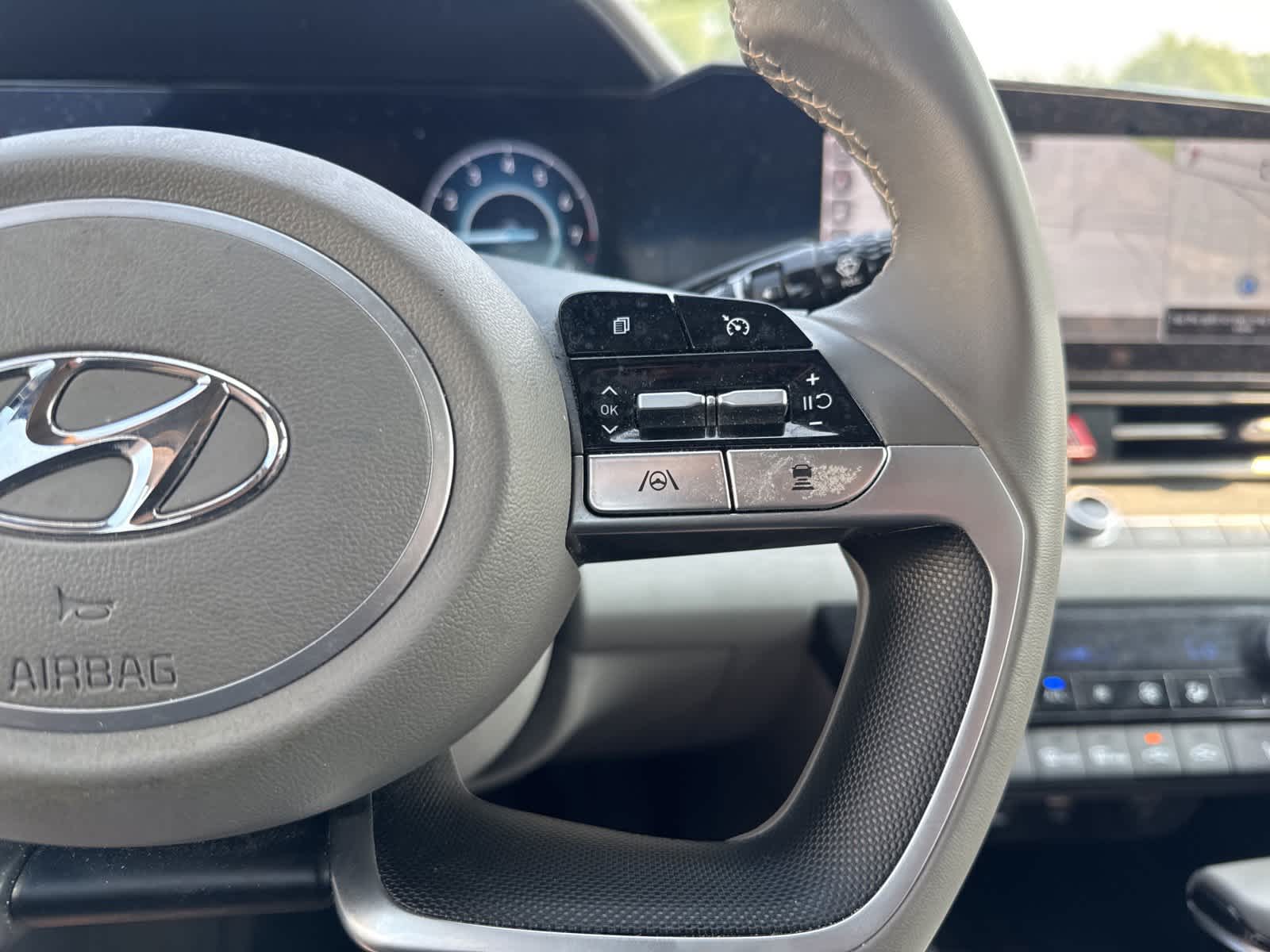 2023 Hyundai Elantra SEL 18