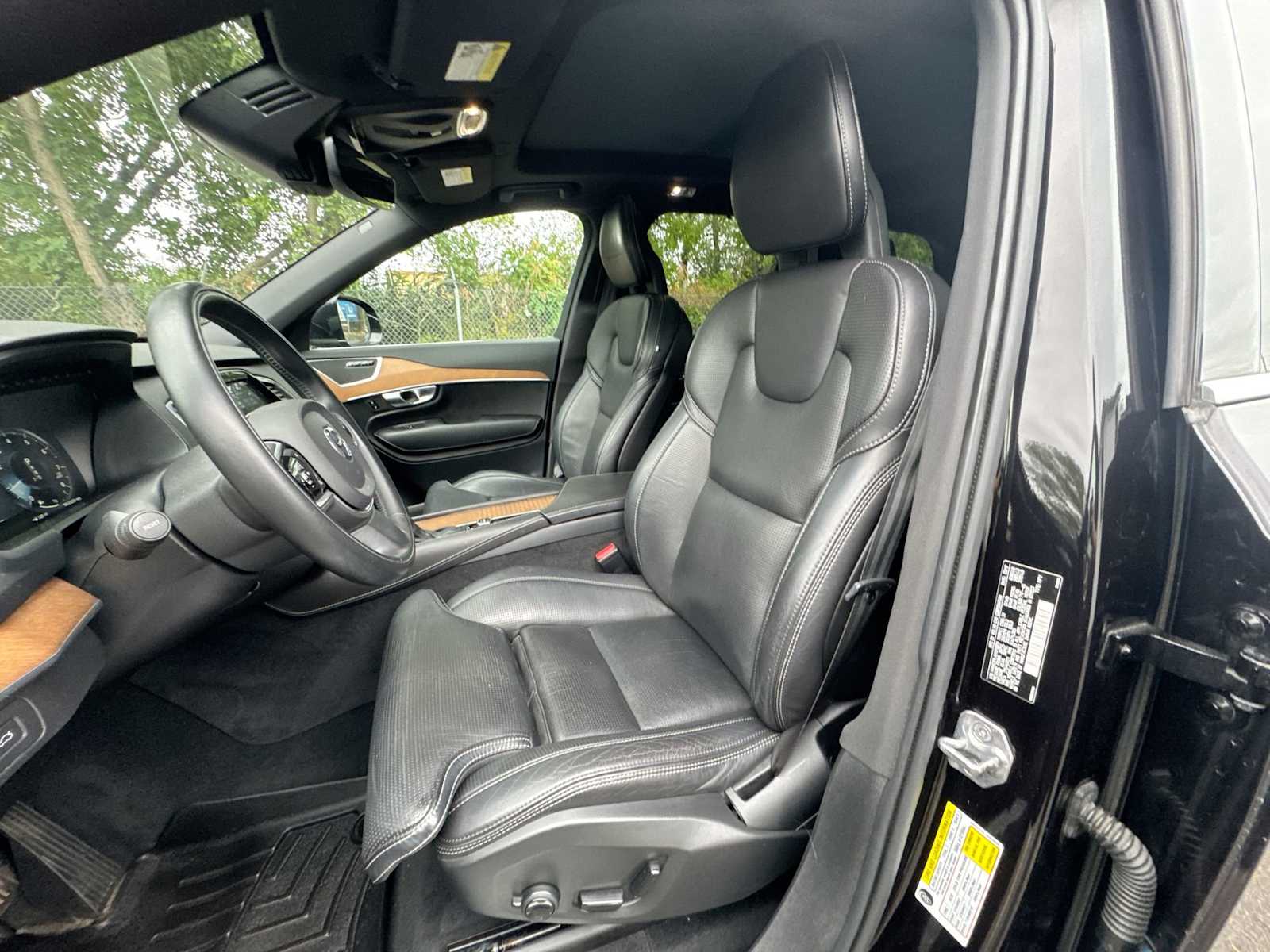 Thumbnail: 2017 Volvo XC90 - 21