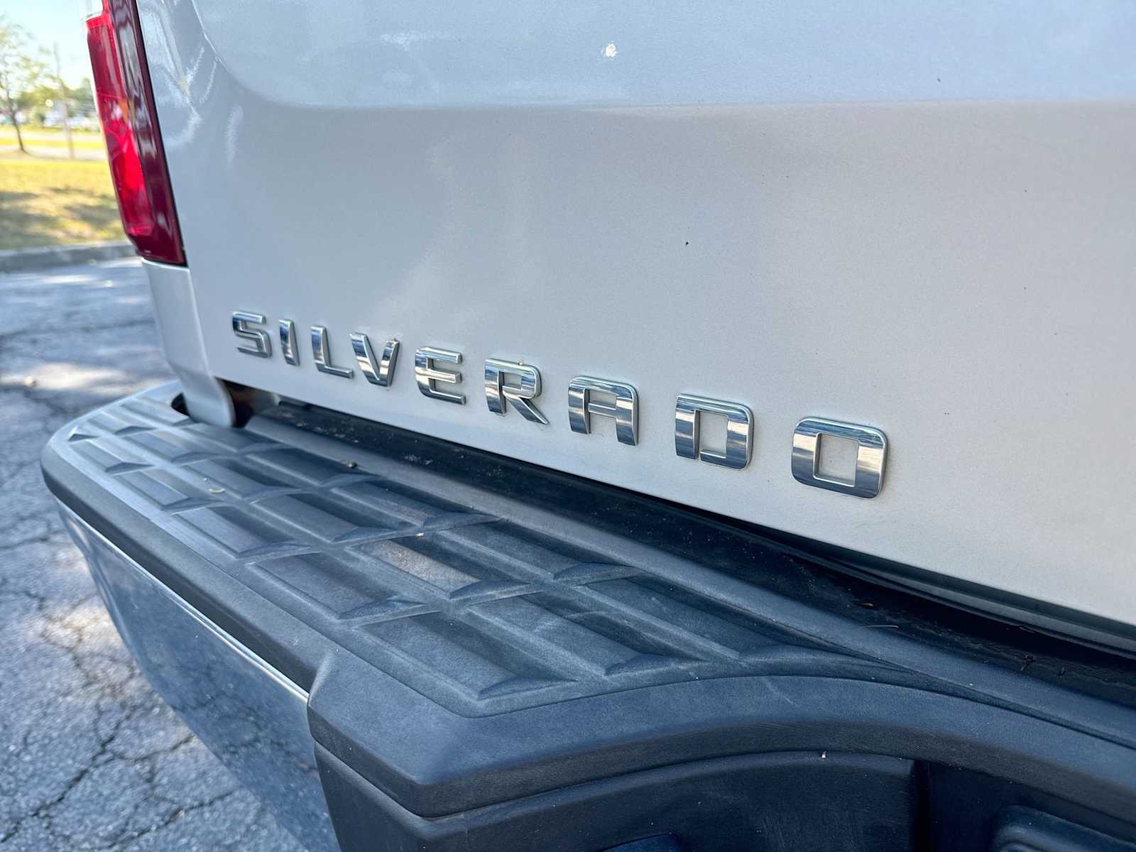 Thumbnail: 2011 Chevrolet Silverado 1500 - 15