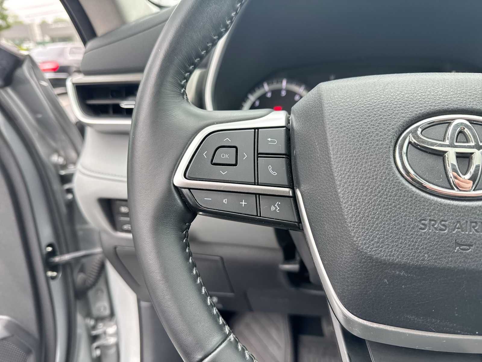 2022 Toyota Highlander XLE 25