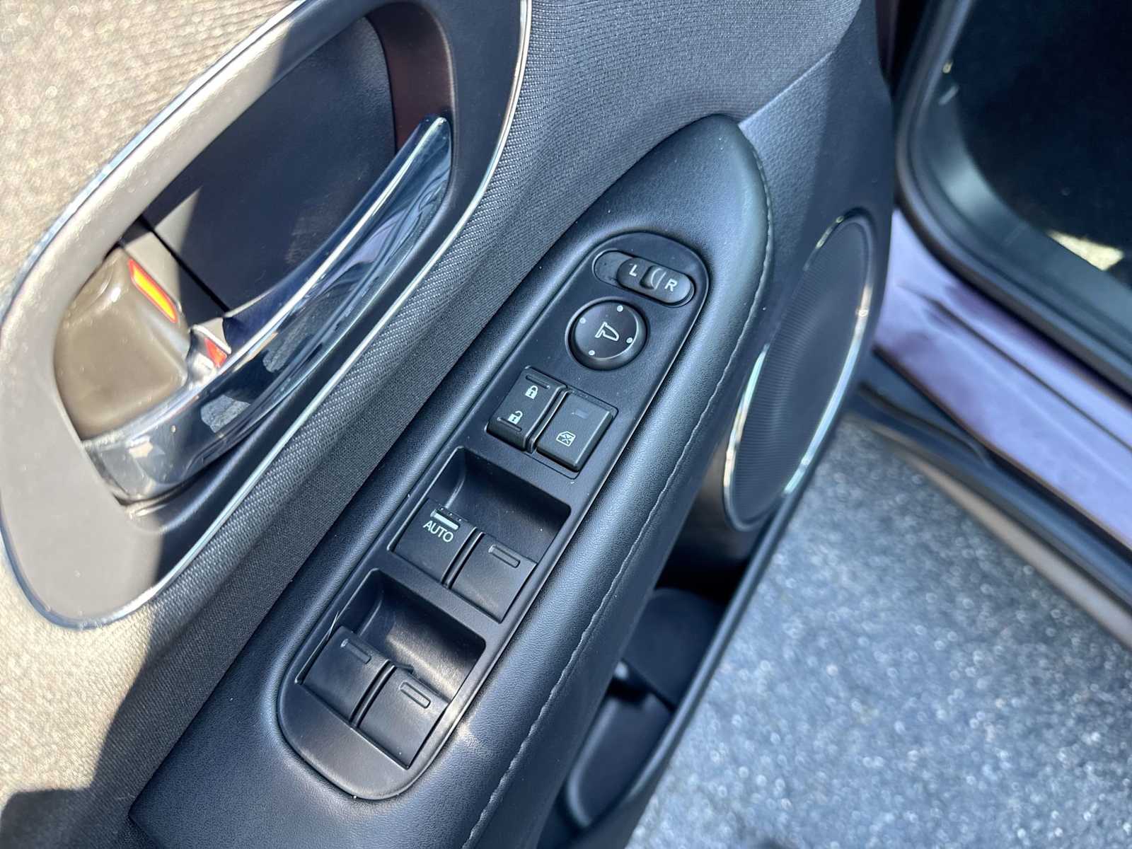 Thumbnail: 2022 Honda HR-V - 22
