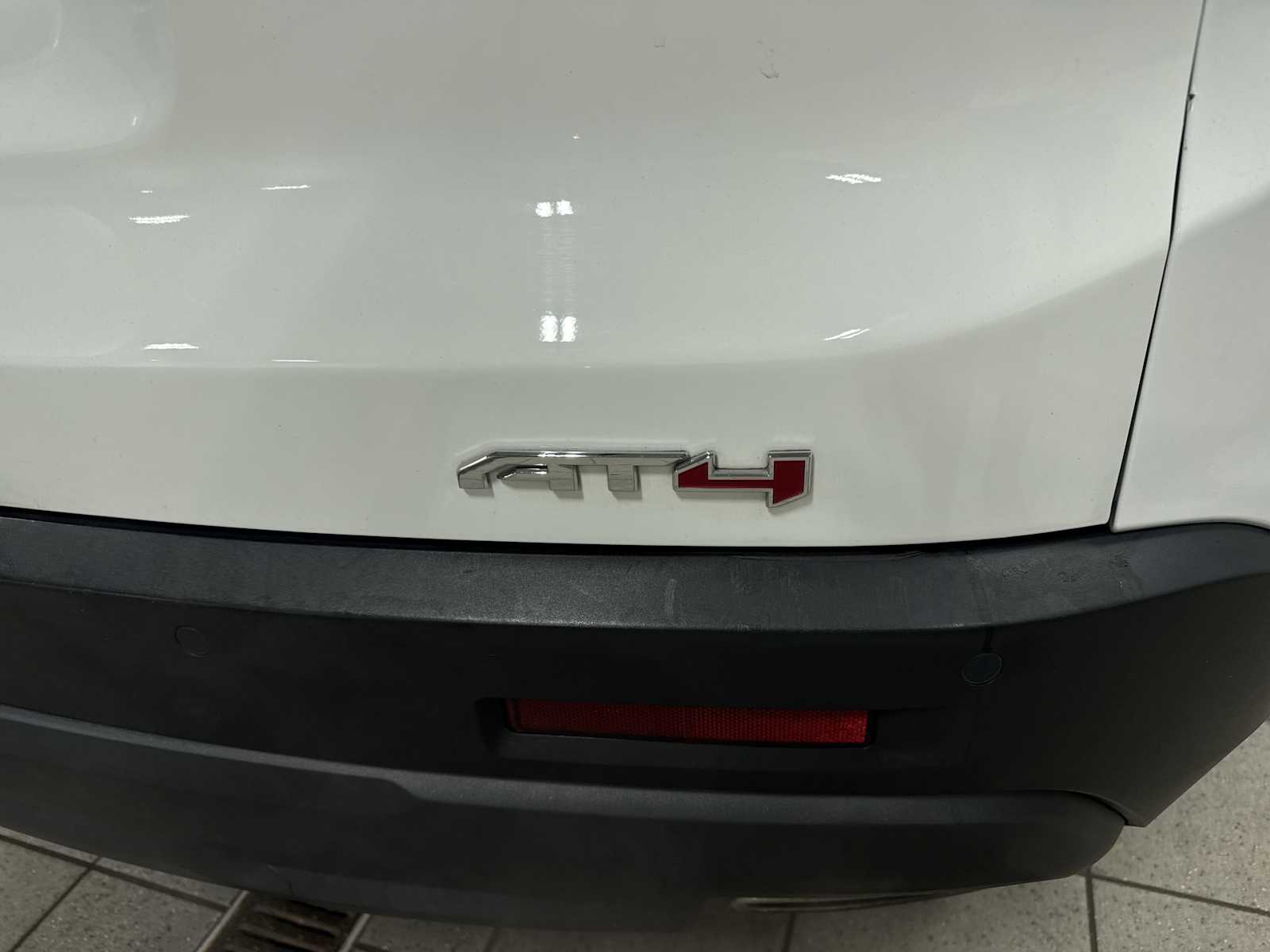 Thumbnail: 2022 GMC Acadia - 28