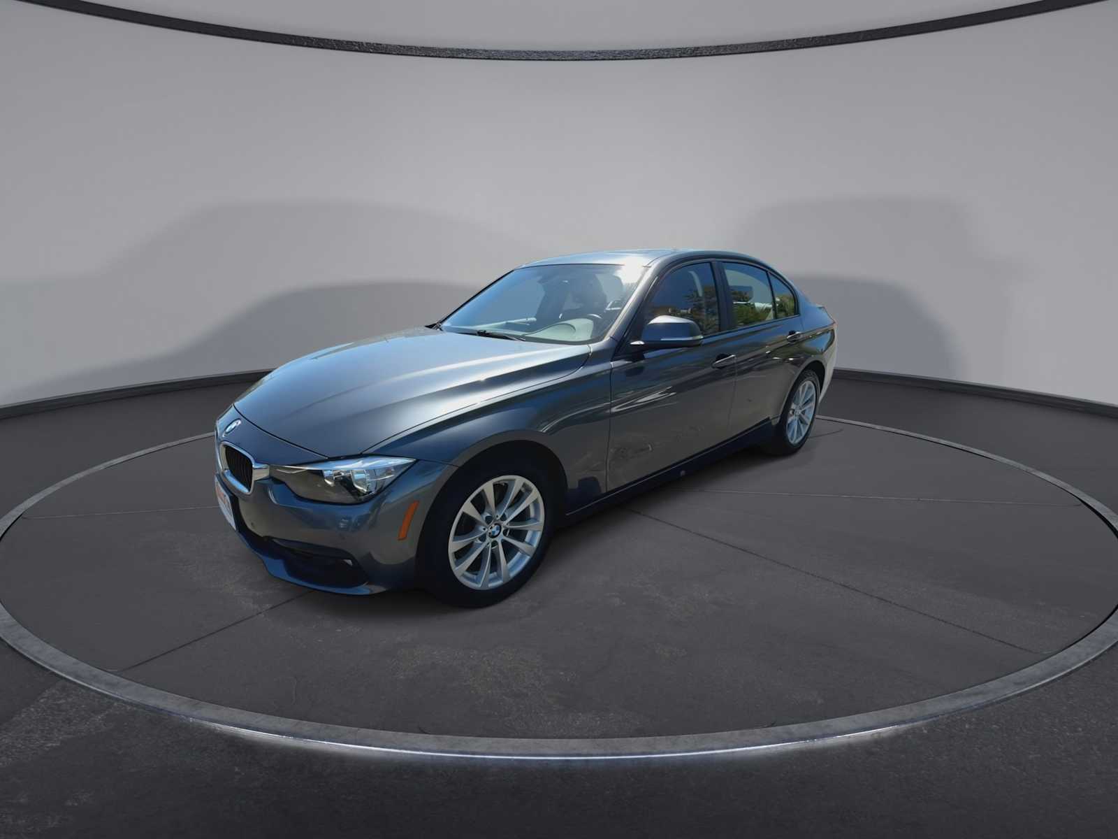 Thumbnail: 2016 BMW 3 Series - 4