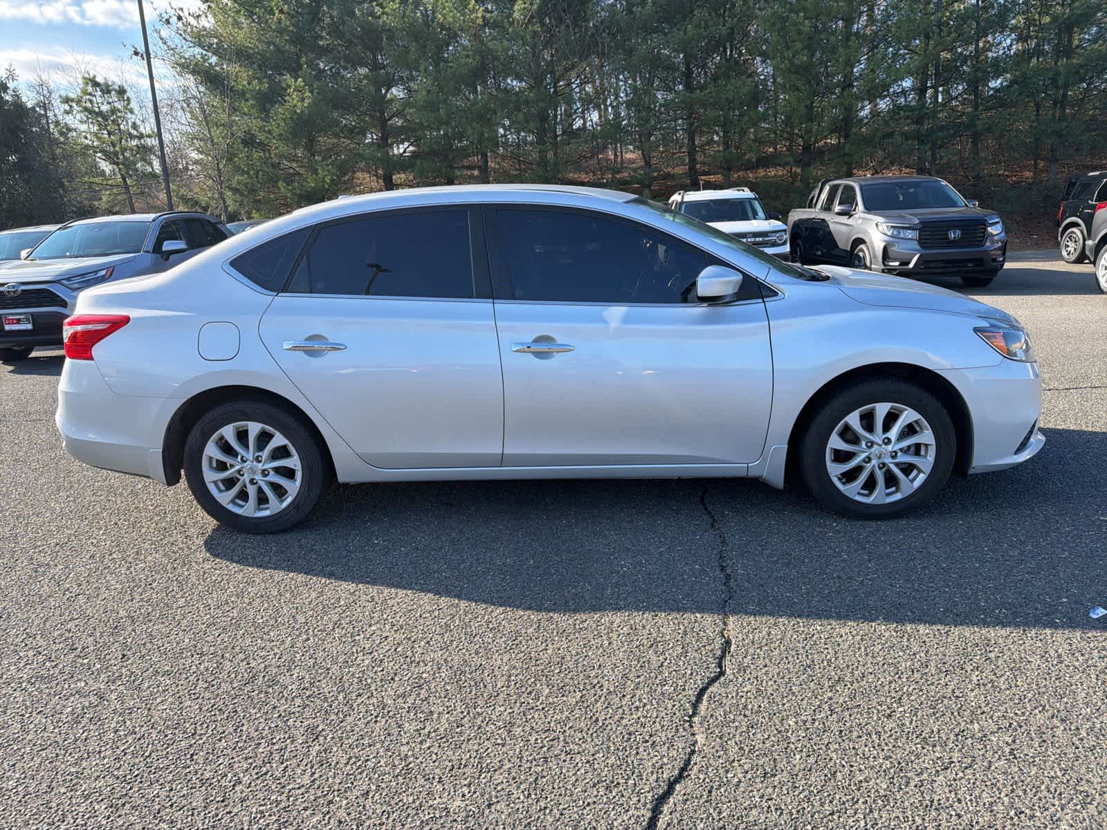 Thumbnail: 2018 Nissan Sentra - 6