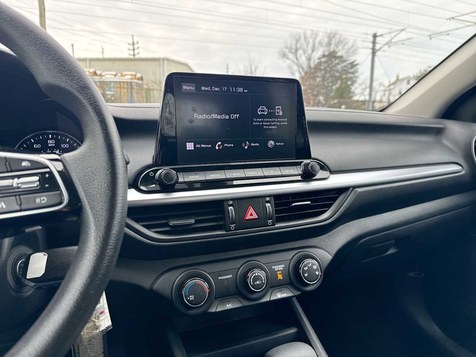 Thumbnail: 2022 Kia Forte - 26