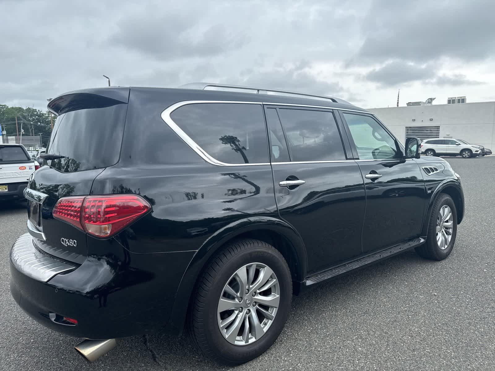 2016 INFINITI QX80  6