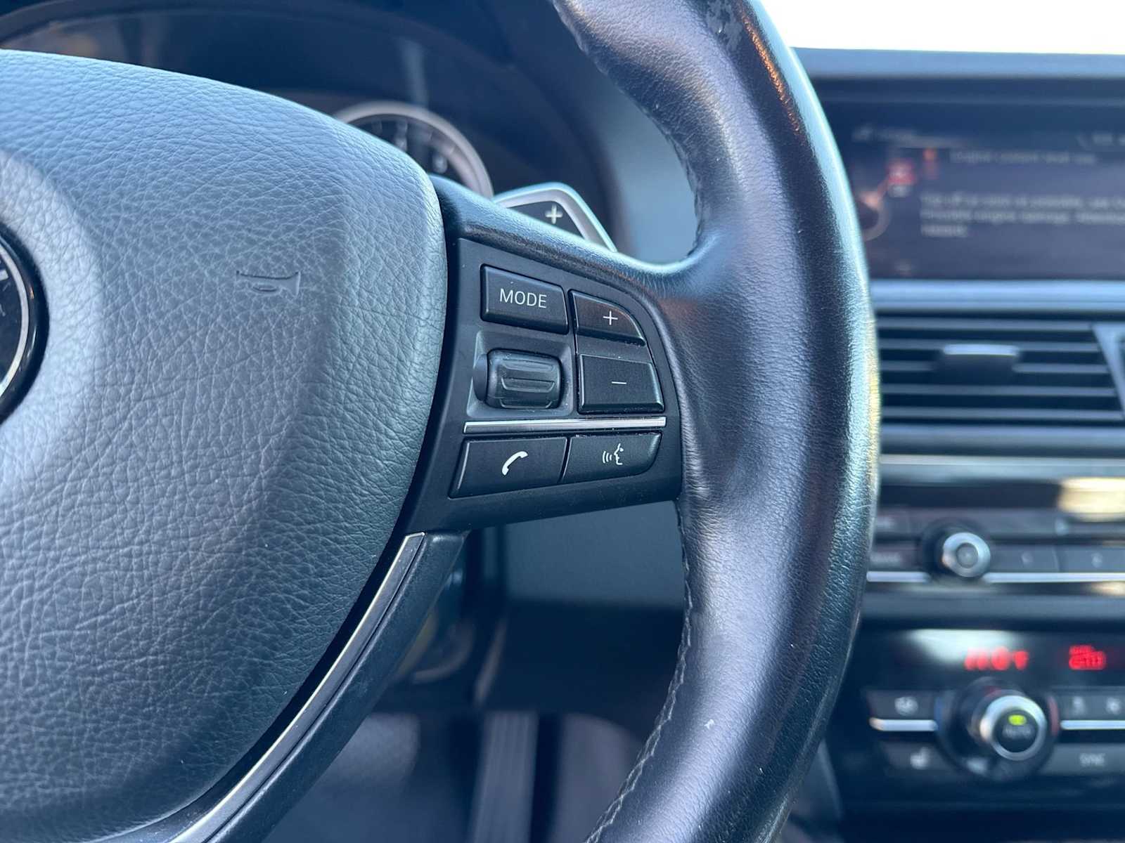 Thumbnail: 2016 BMW 5 Series - 26